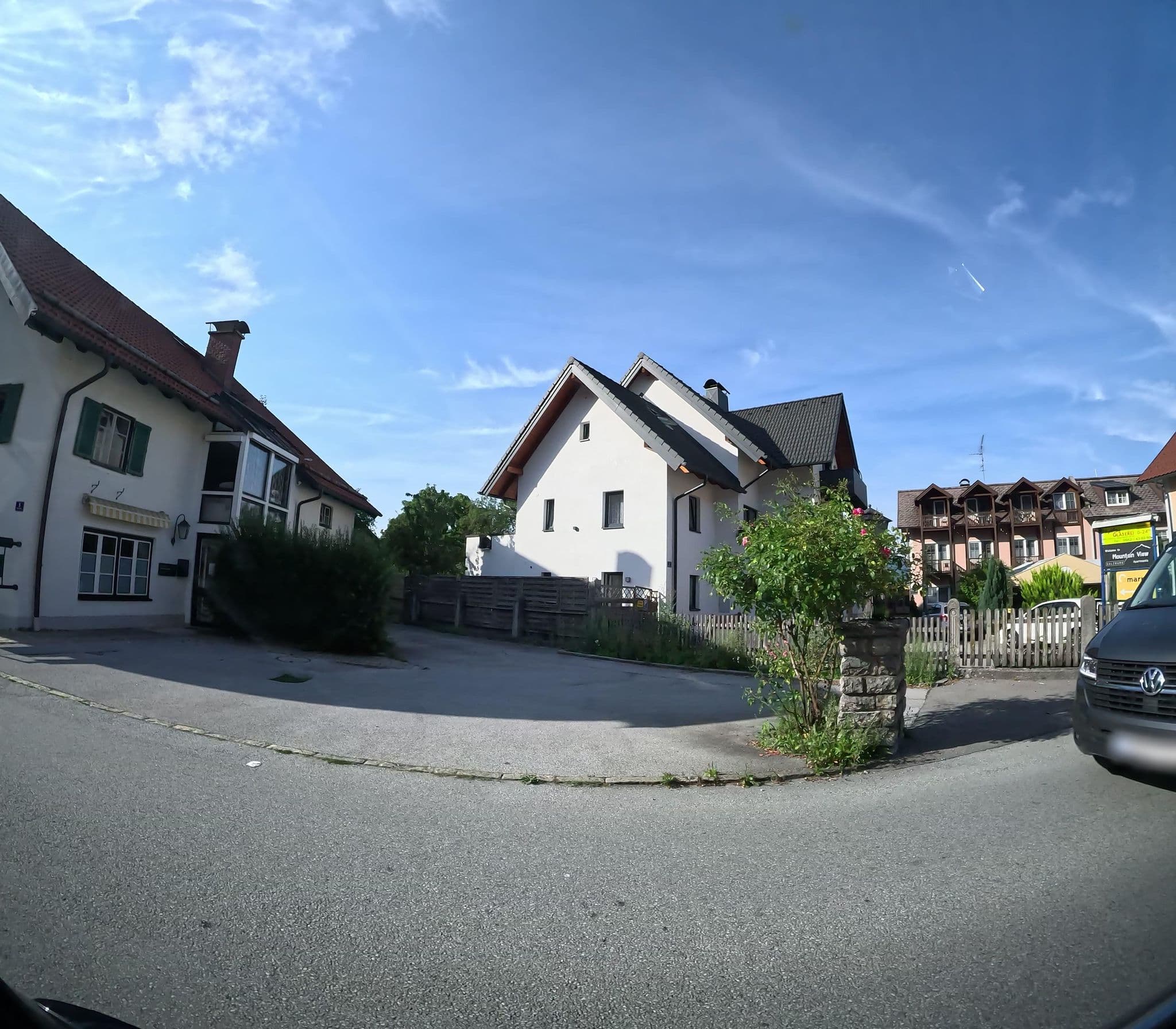 Street view near Valverda Boutique Apartments Salzburg, Grödig — © erias (CC BY-SA · Mapillary)