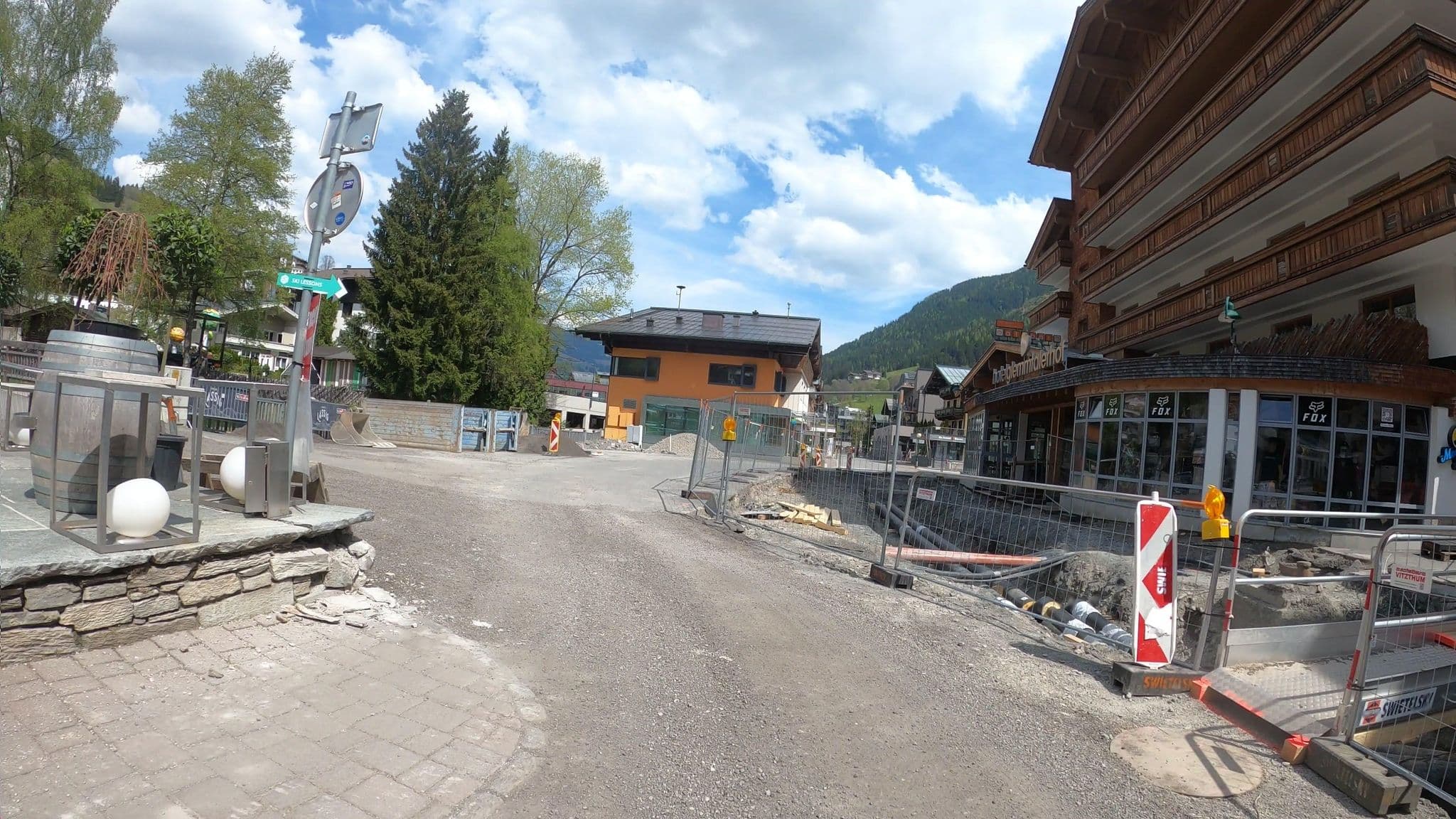 Street view near Glemmtalerhof, Hotel Betrieb, Hinterglemm — © osmplus_org (CC BY-SA · Mapillary)