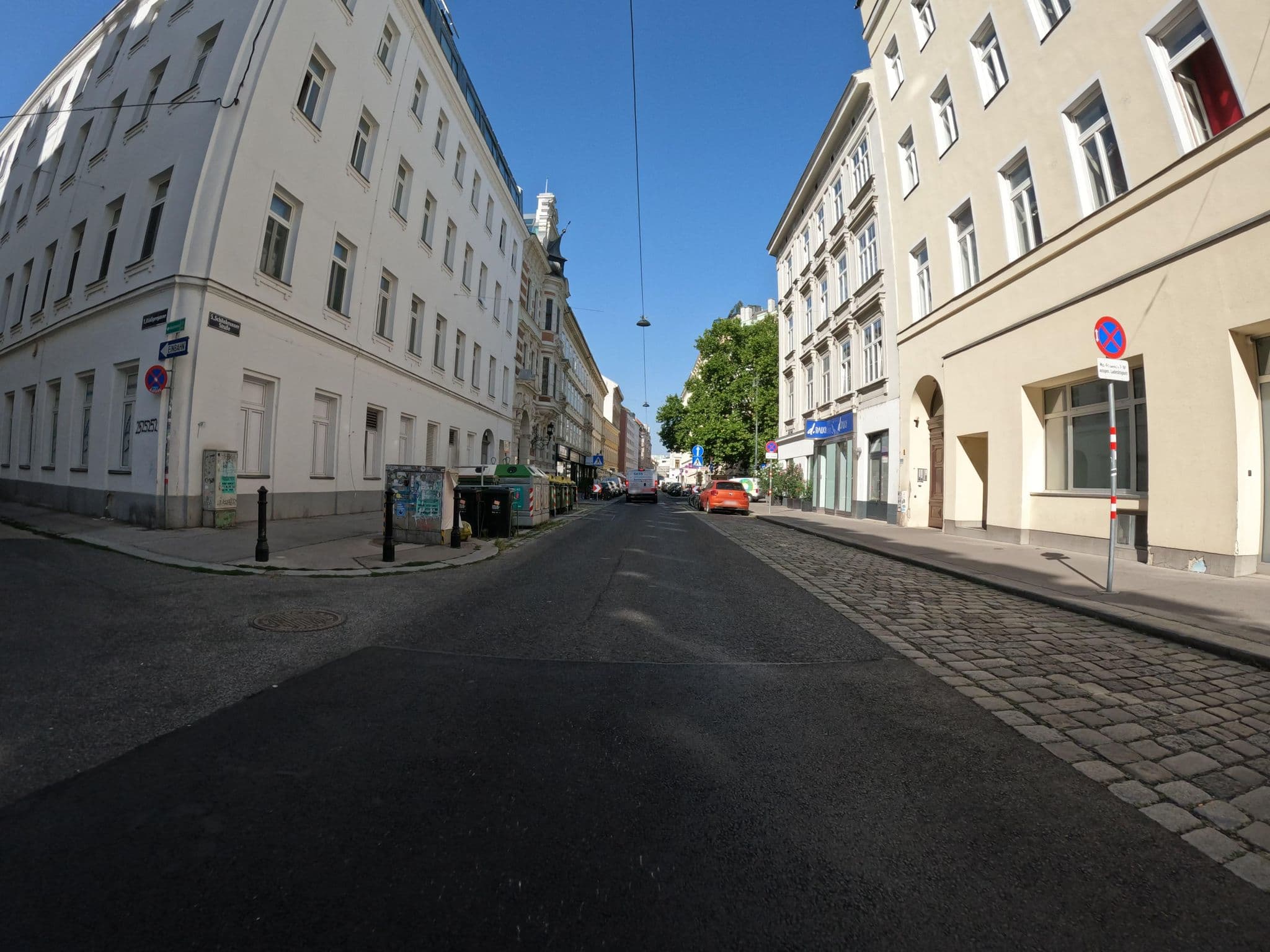 Street view near Highlight Apartment St Charles Church, Mariahilf — © erias (CC BY-SA · Mapillary)