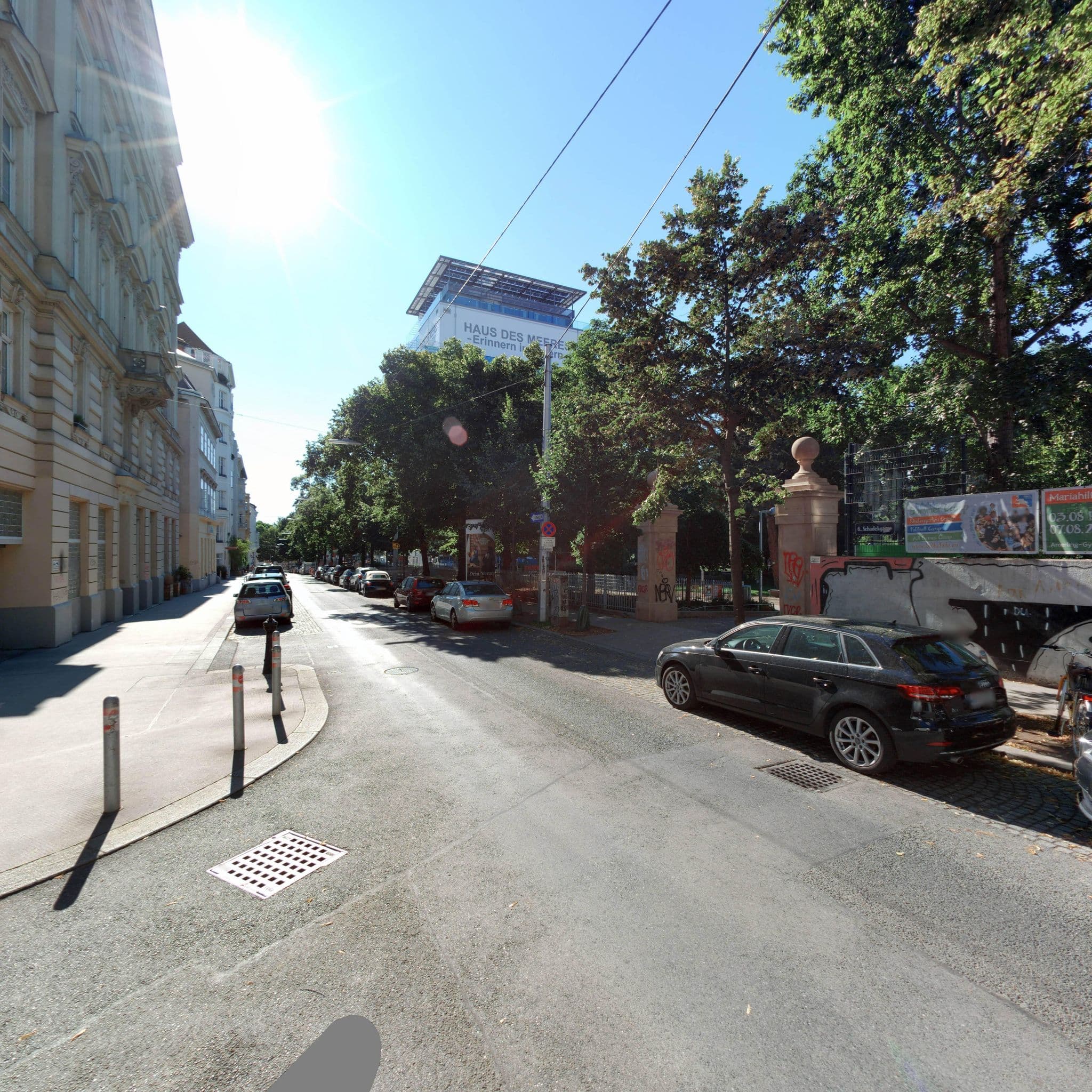 Street view near Pension Esterházy, Mariahilf — © eliasgander (CC BY-SA · Mapillary)