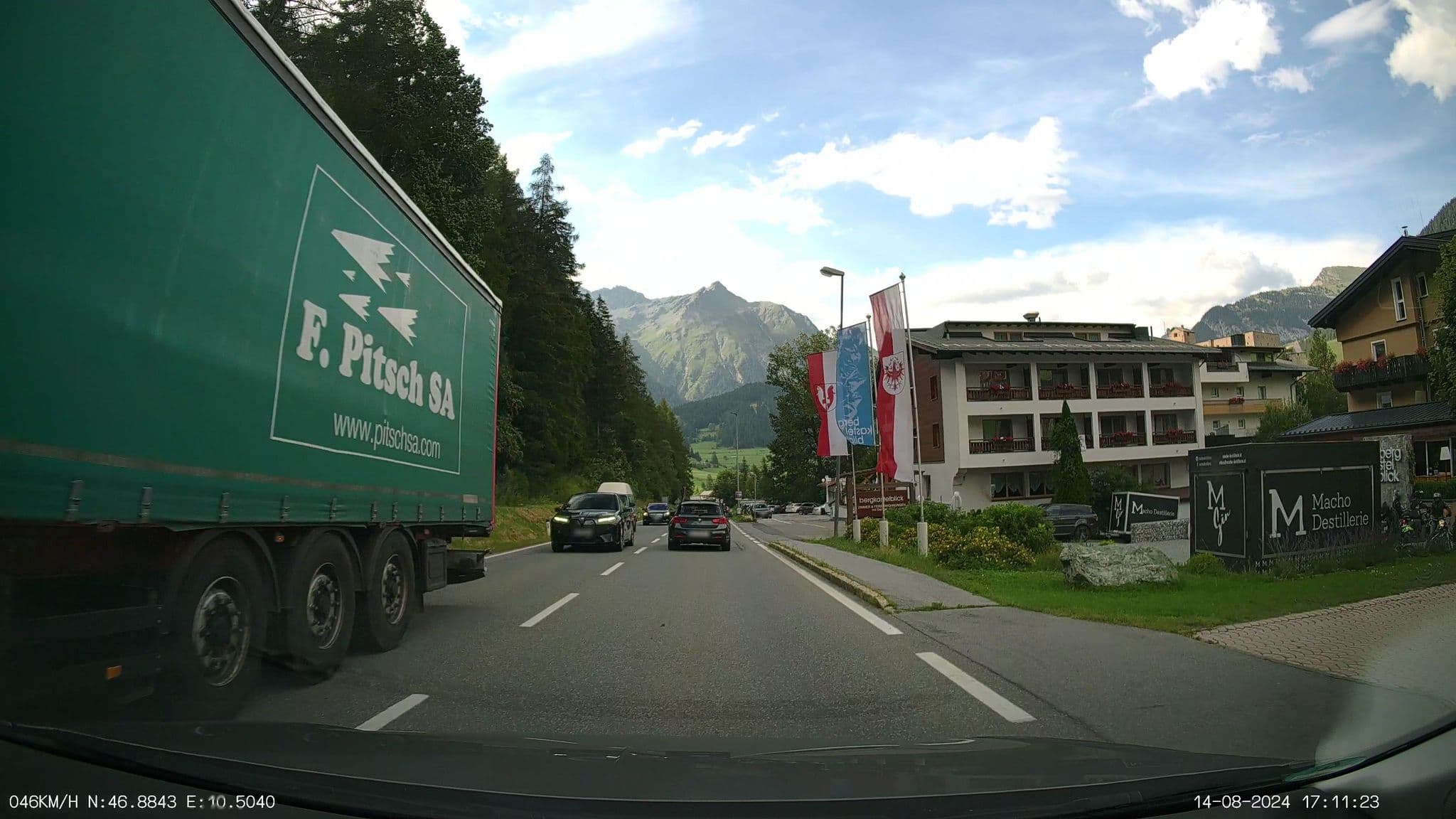 Street view near Haus Bergkastelblick, Nauders — © heetENkoel (CC BY-SA · Mapillary)