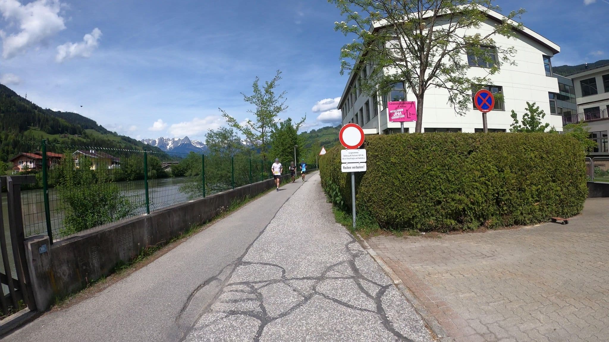 Street view near Jugendherberge Junges Hotel St. Johann im Pongau / Alpendorf, Sankt Johann im Pongau — © osmplus_org (CC BY-SA · Mapillary)