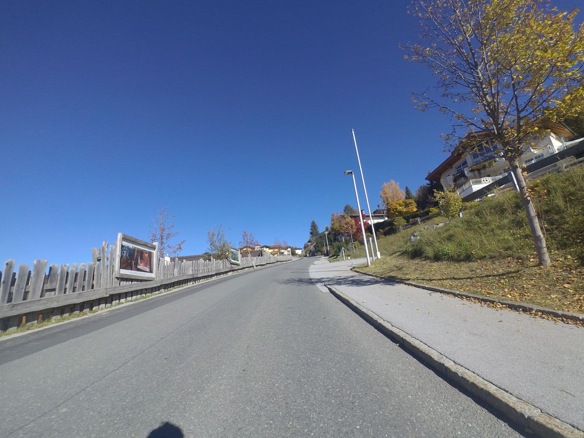 Street view near Chalets Österreich | Almdorf BERGHERZ, Plankenau — © schermy_at (CC BY-SA · Mapillary)