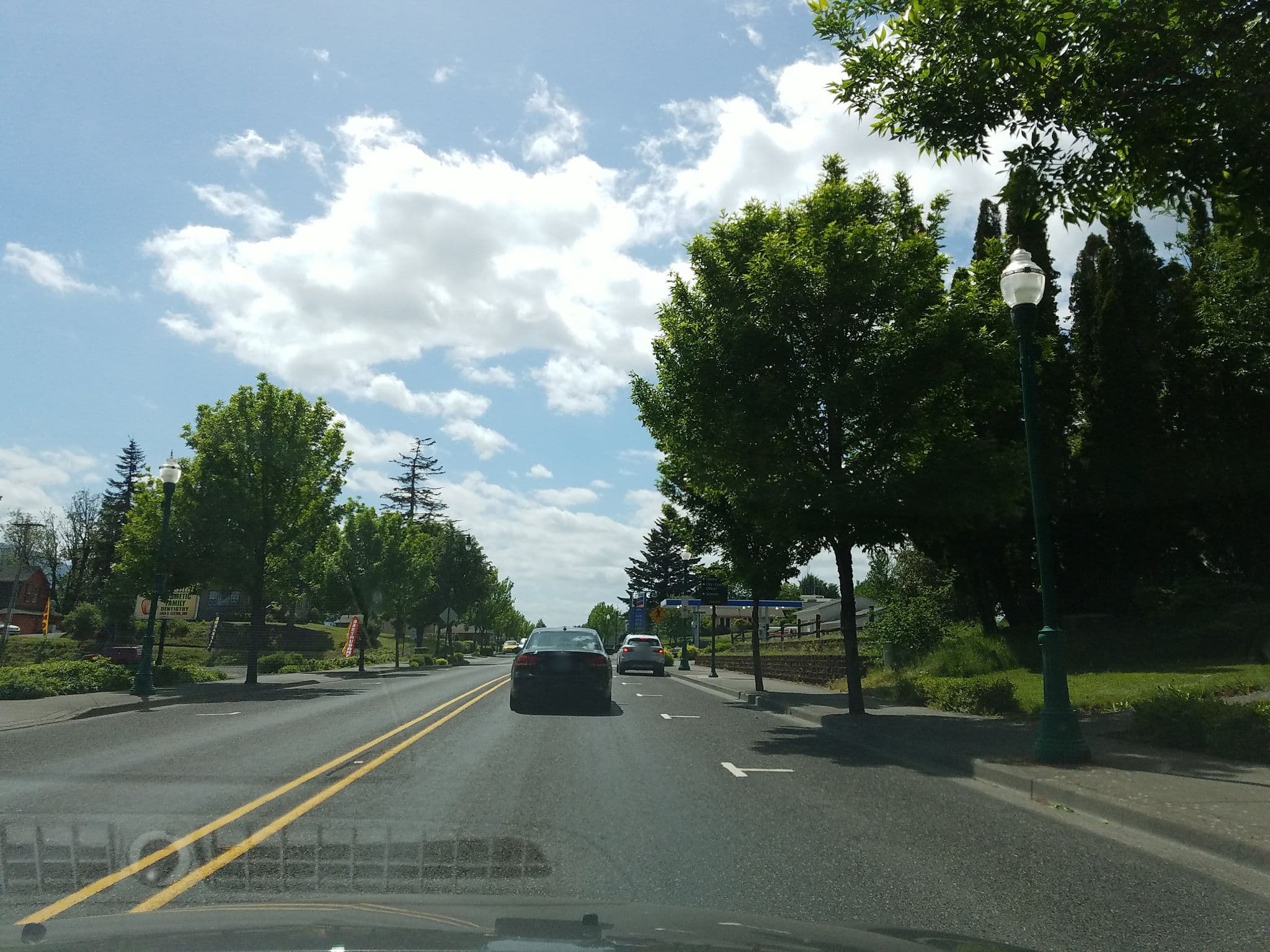 Street view near Artbliss Hotel, Cascade Locks — © noliver (CC BY-SA · Mapillary)