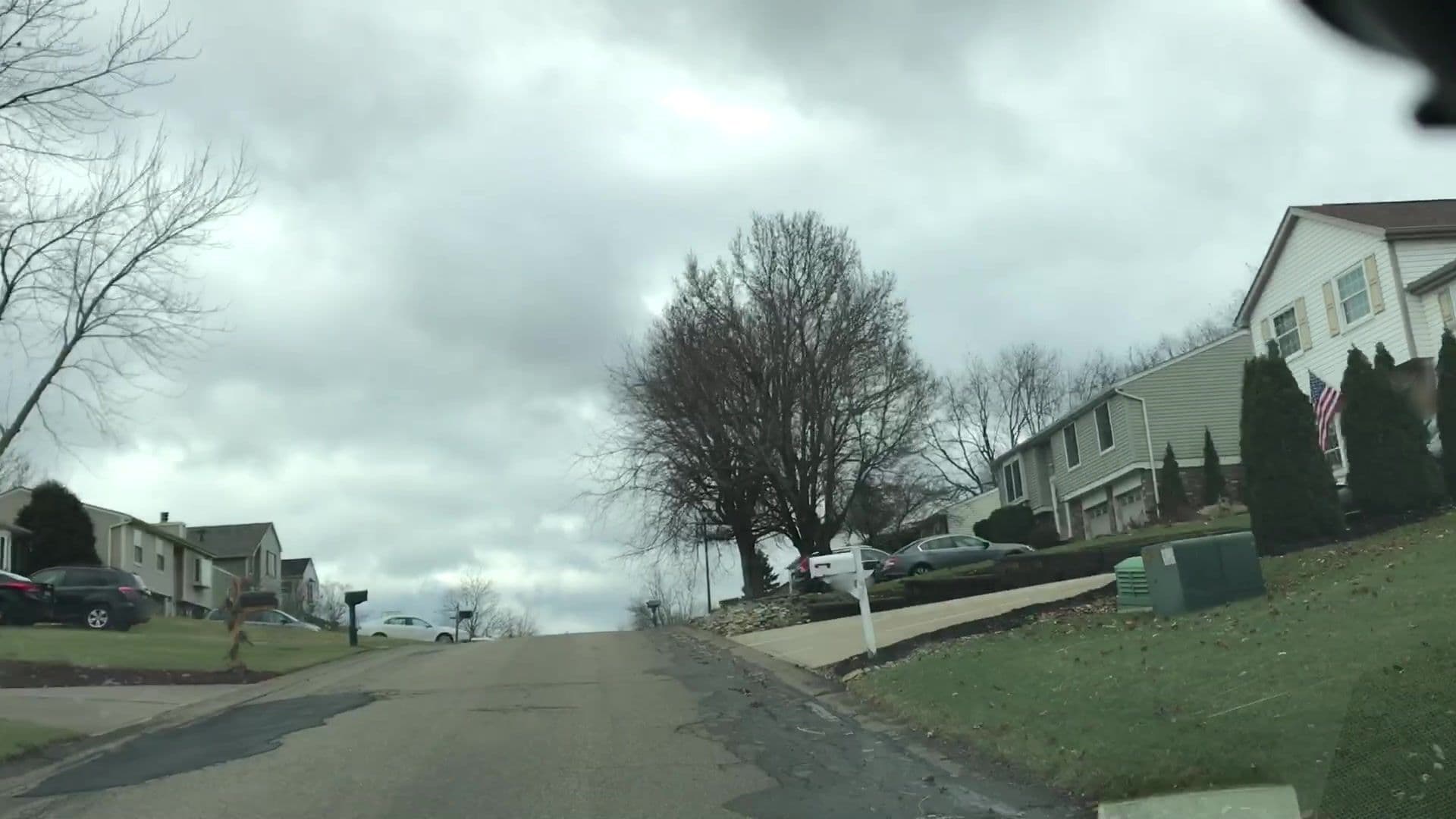 Street view near Nunya, Enlow — © lvl5 (CC BY-SA · Mapillary)