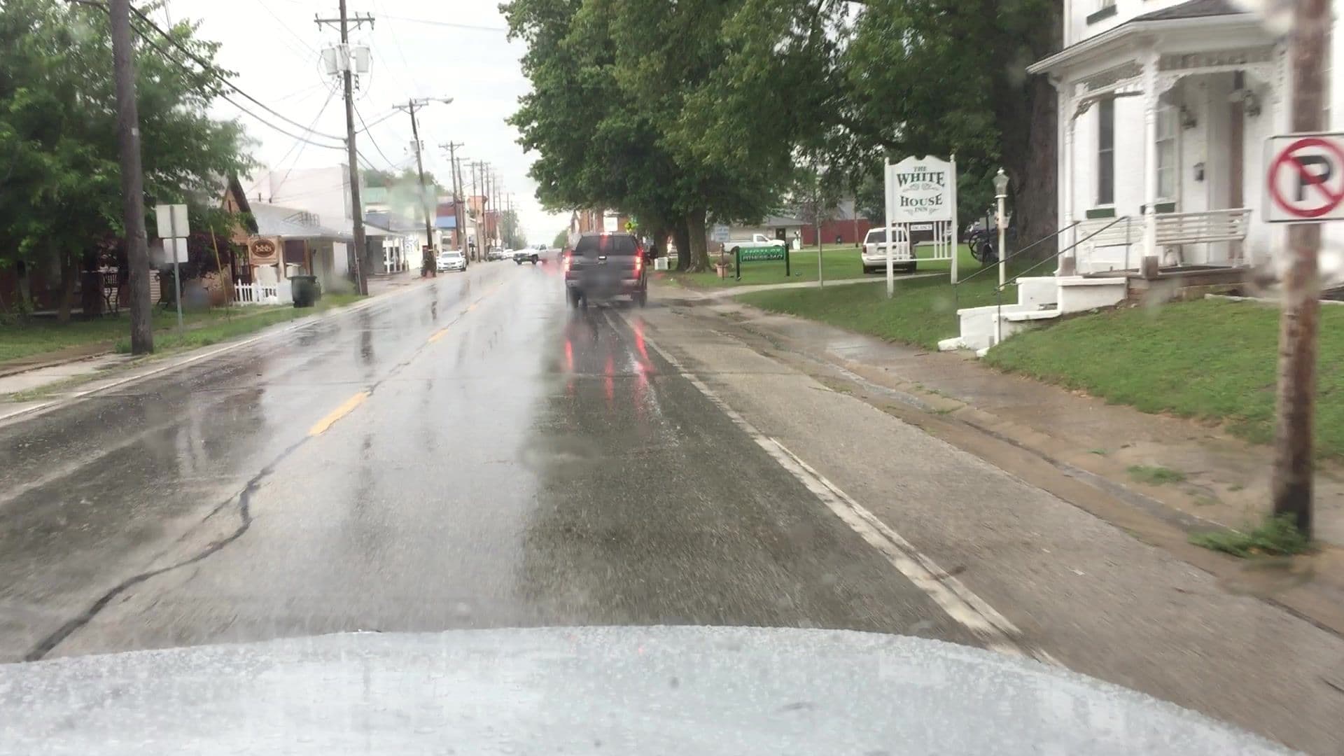 Street view near The White House Inn, Nauvoo — © lvl5 (CC BY-SA · Mapillary)