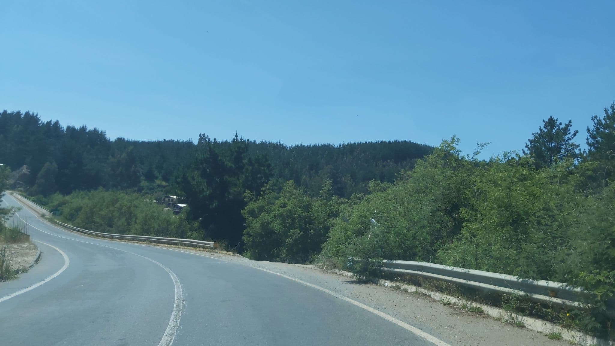Street view near Cabañas Cardonal, Chanco — © jptolosa (CC BY-SA · Mapillary)