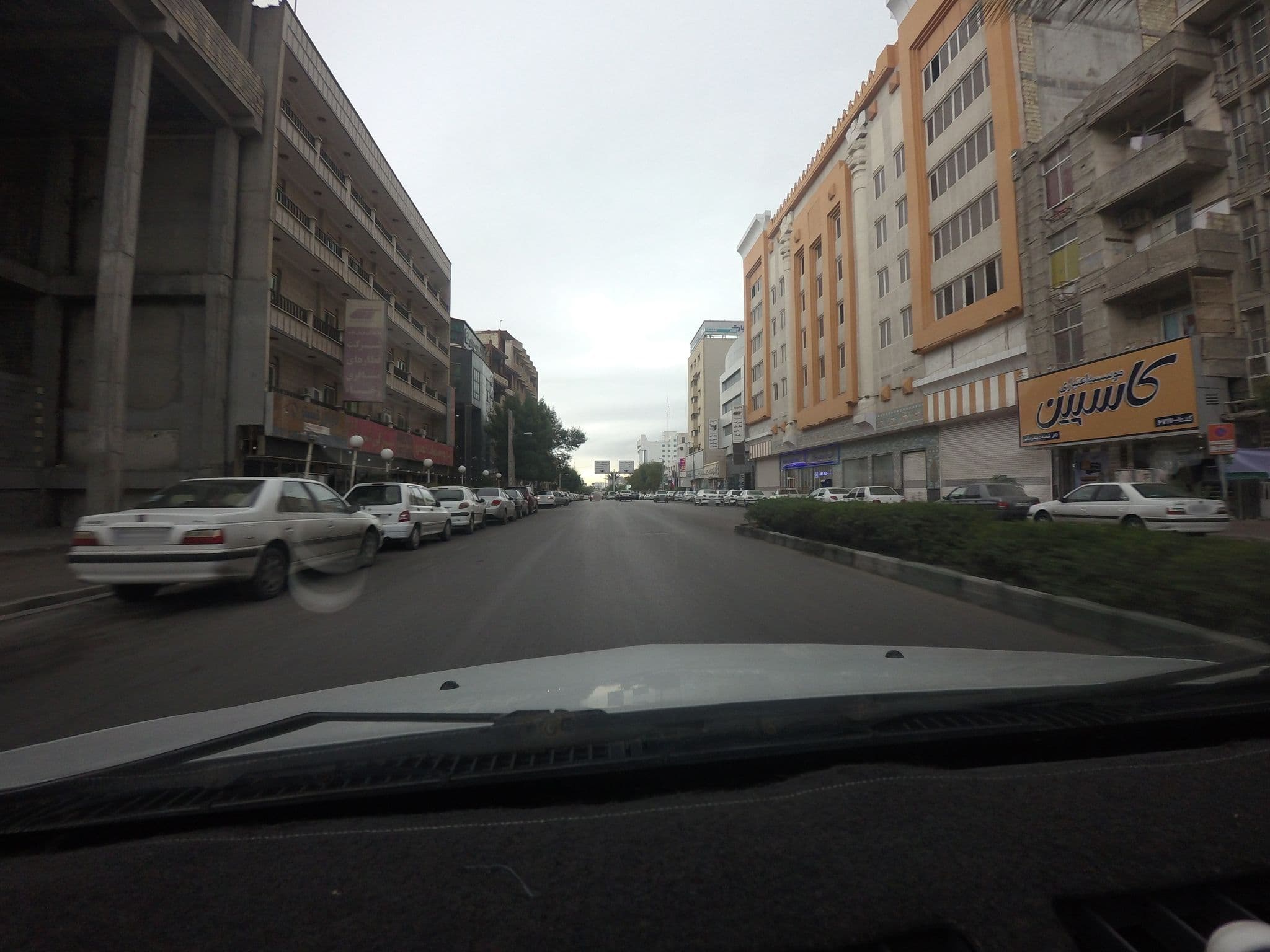 Street view near Qods Hotel | هتل قدس, Bandar Abbas — © edi21881 (CC BY-SA · Mapillary)