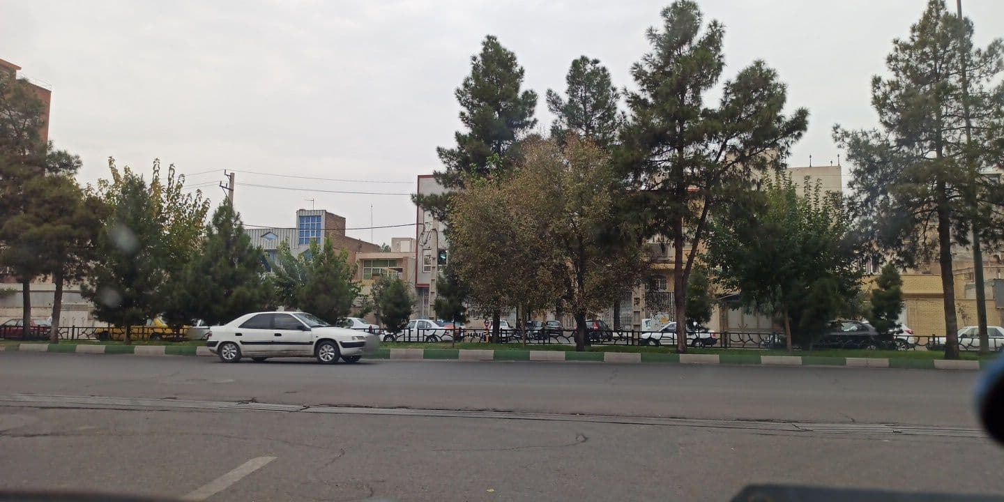 Street view near Araz Hotel, Qom — © ammarpak (CC BY-SA · Mapillary)