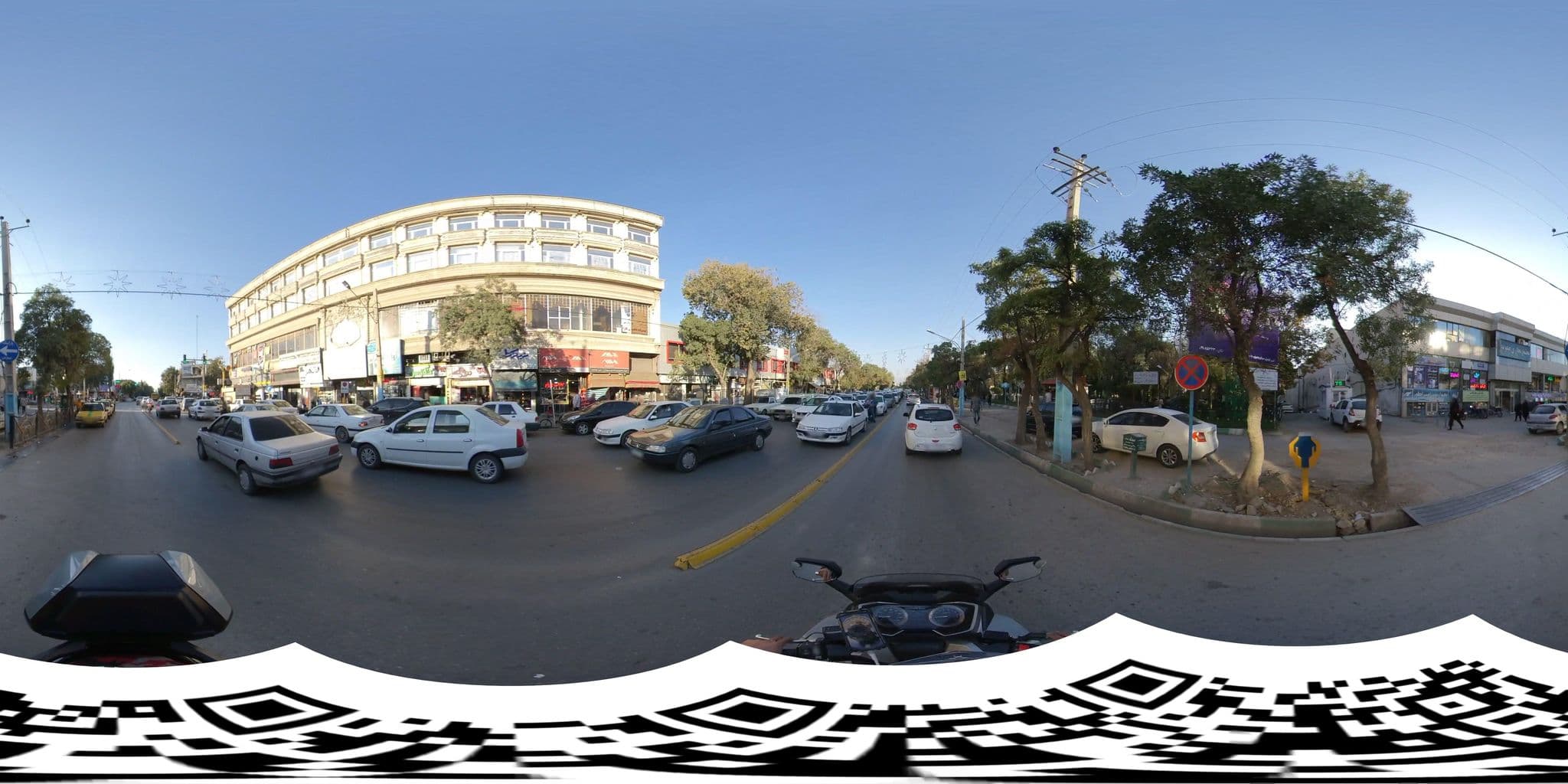 Street view near Hotel Goolshan, Ardabīl — © 58zarali (CC BY-SA · Mapillary)