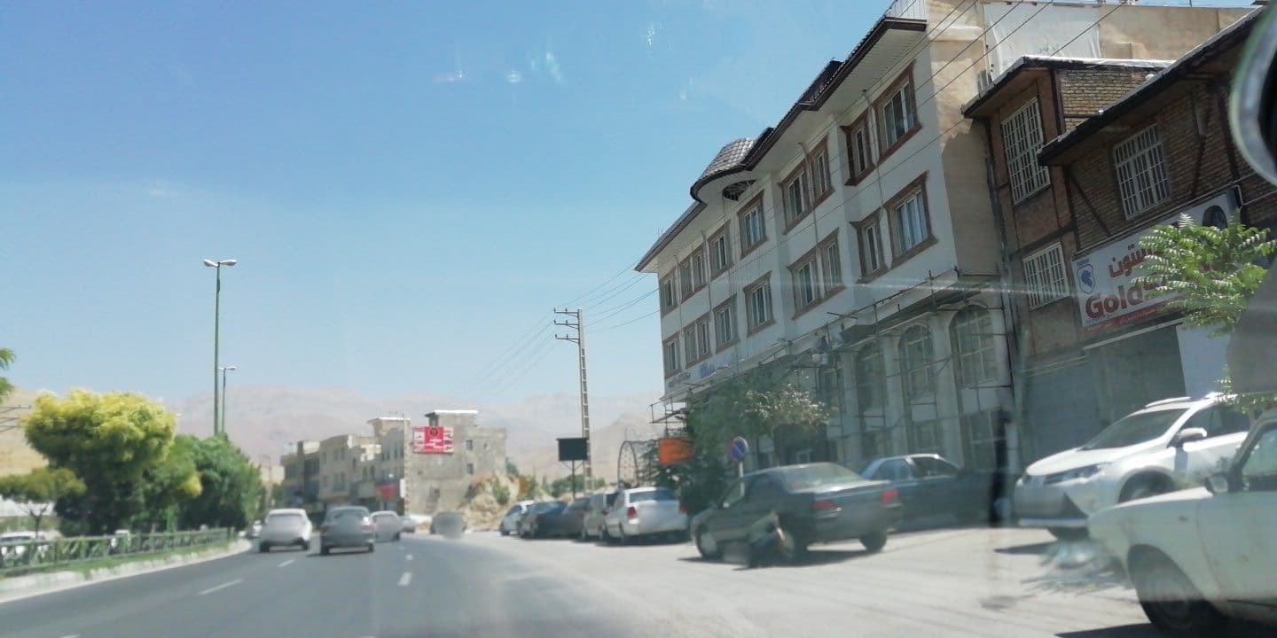 Street view near Zarin Hotel, Cafe and Restaurant, Damāvand — © behzad62elahi (CC BY-SA · Mapillary)