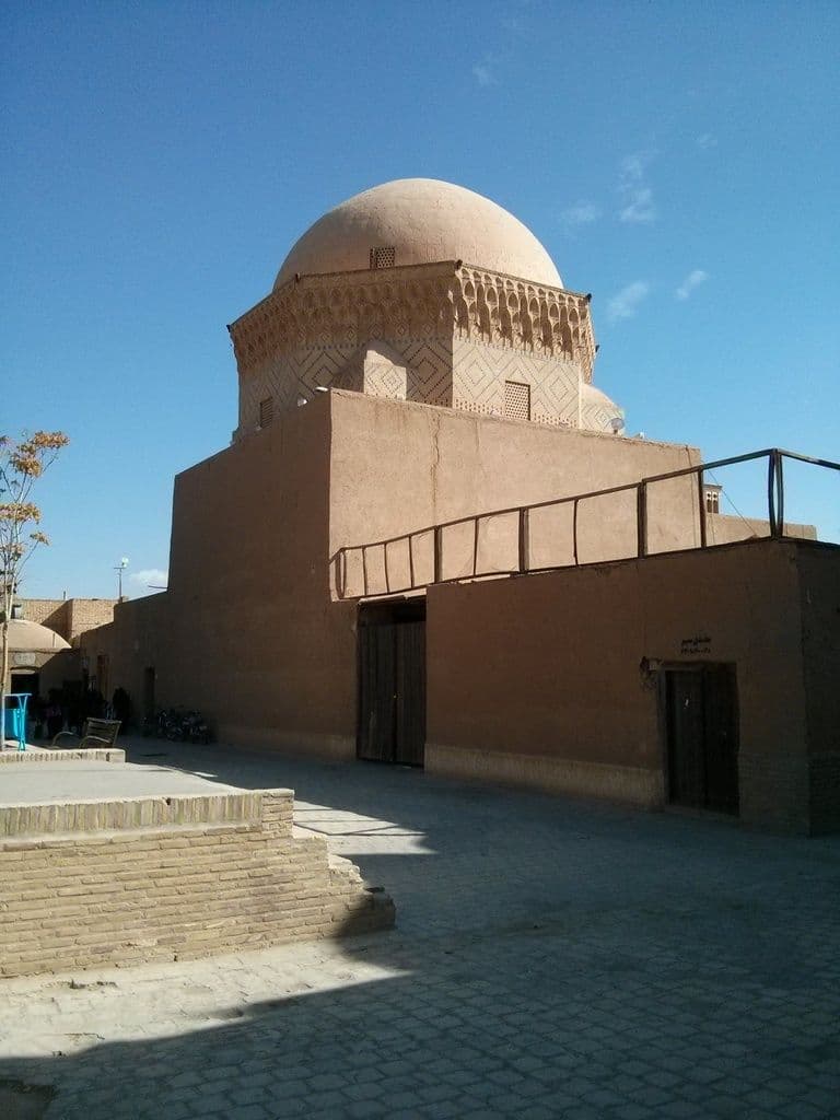 Street view near Fahadan Hotel | هتل فهادان, Yazd — © janvanbekkum (CC BY-SA · Mapillary)