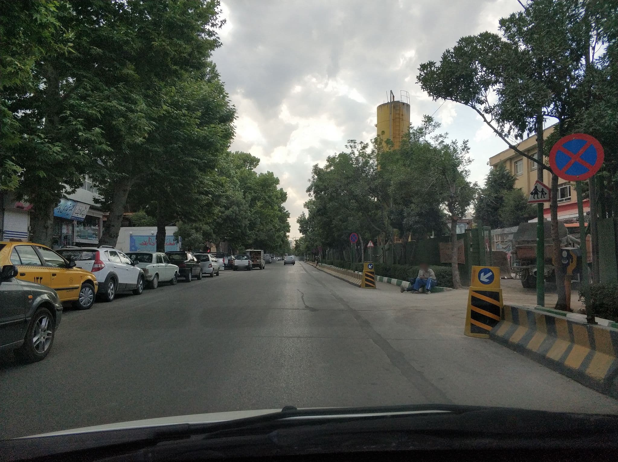 Street view near Hotel Arad | هتل آراد, Mashhad — © hota (CC BY-SA · Mapillary)