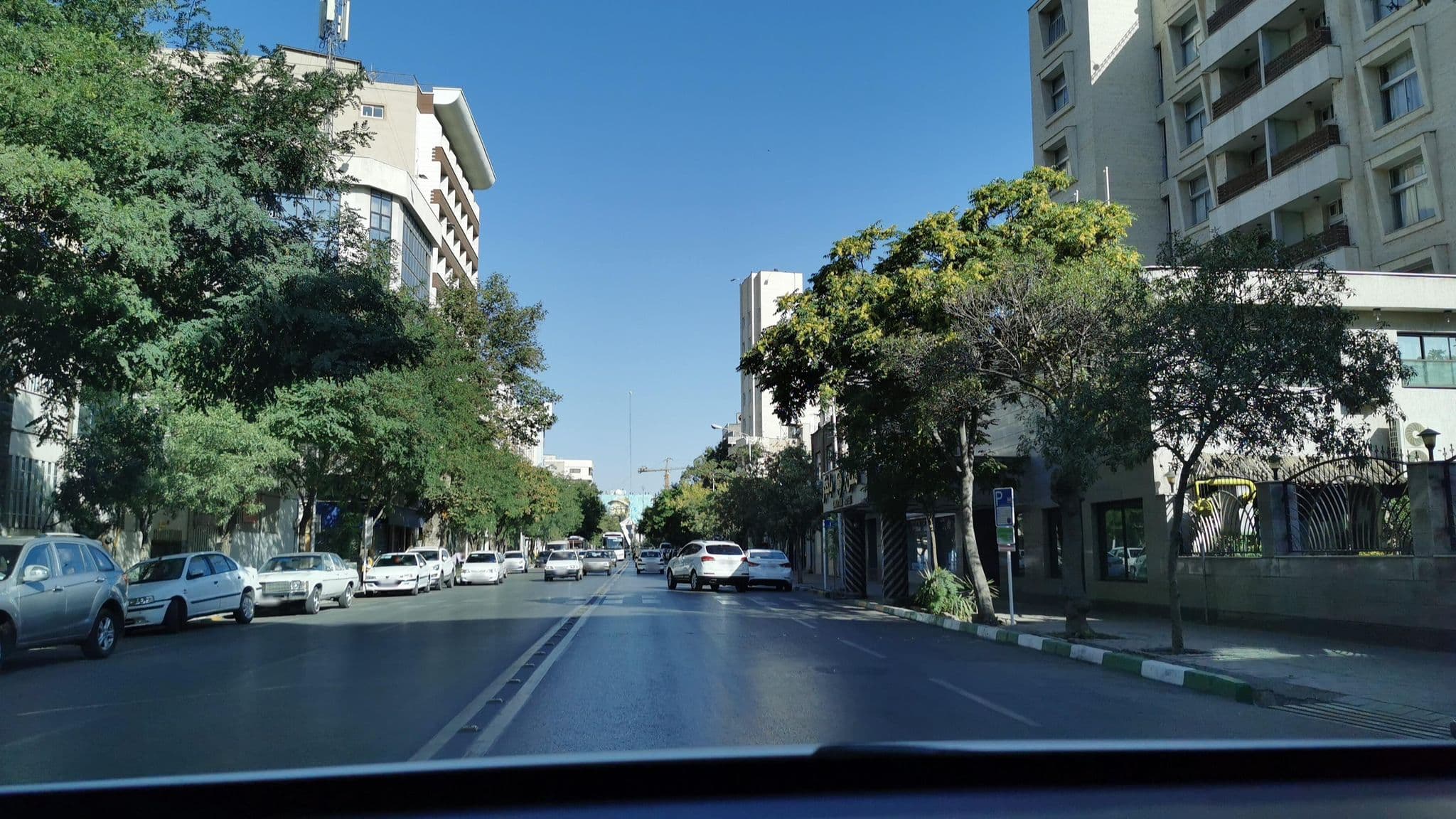 Street view near Hotel Bakhtar, Mashhad — © kesler (CC BY-SA · Mapillary)