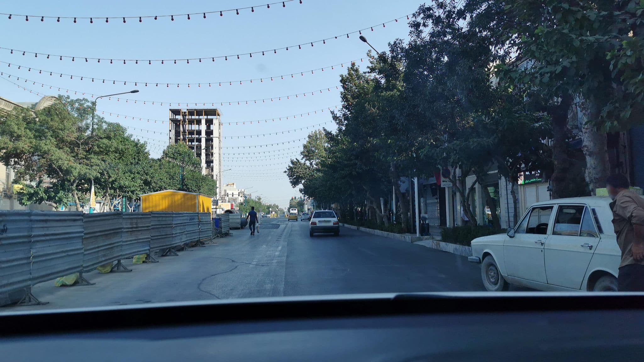 Street view near Madinato Reza Hotel | هتل مدينة الرضا, Mashhad — © kesler (CC BY-SA · Mapillary)