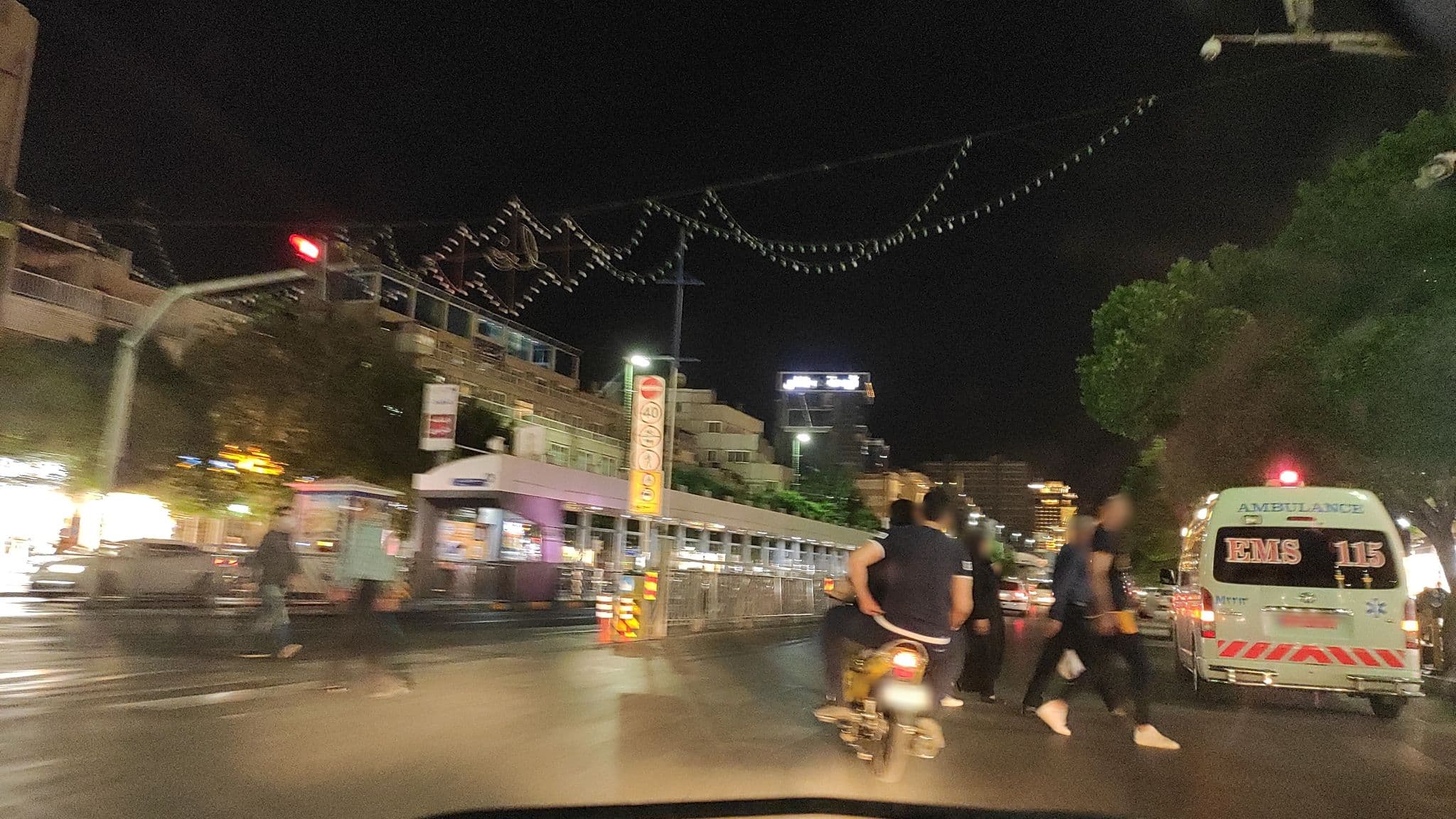 Street view near Mehdi Motel | هتل آپارتمان مهدی, Mashhad — © hota (CC BY-SA · Mapillary)
