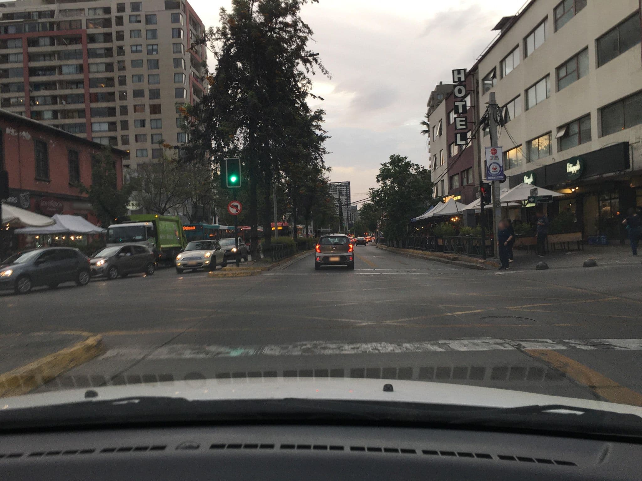 Street view near Hotel Plaza Ñuñoa, Ñuñoa — © ariellopez (CC BY-SA · Mapillary)