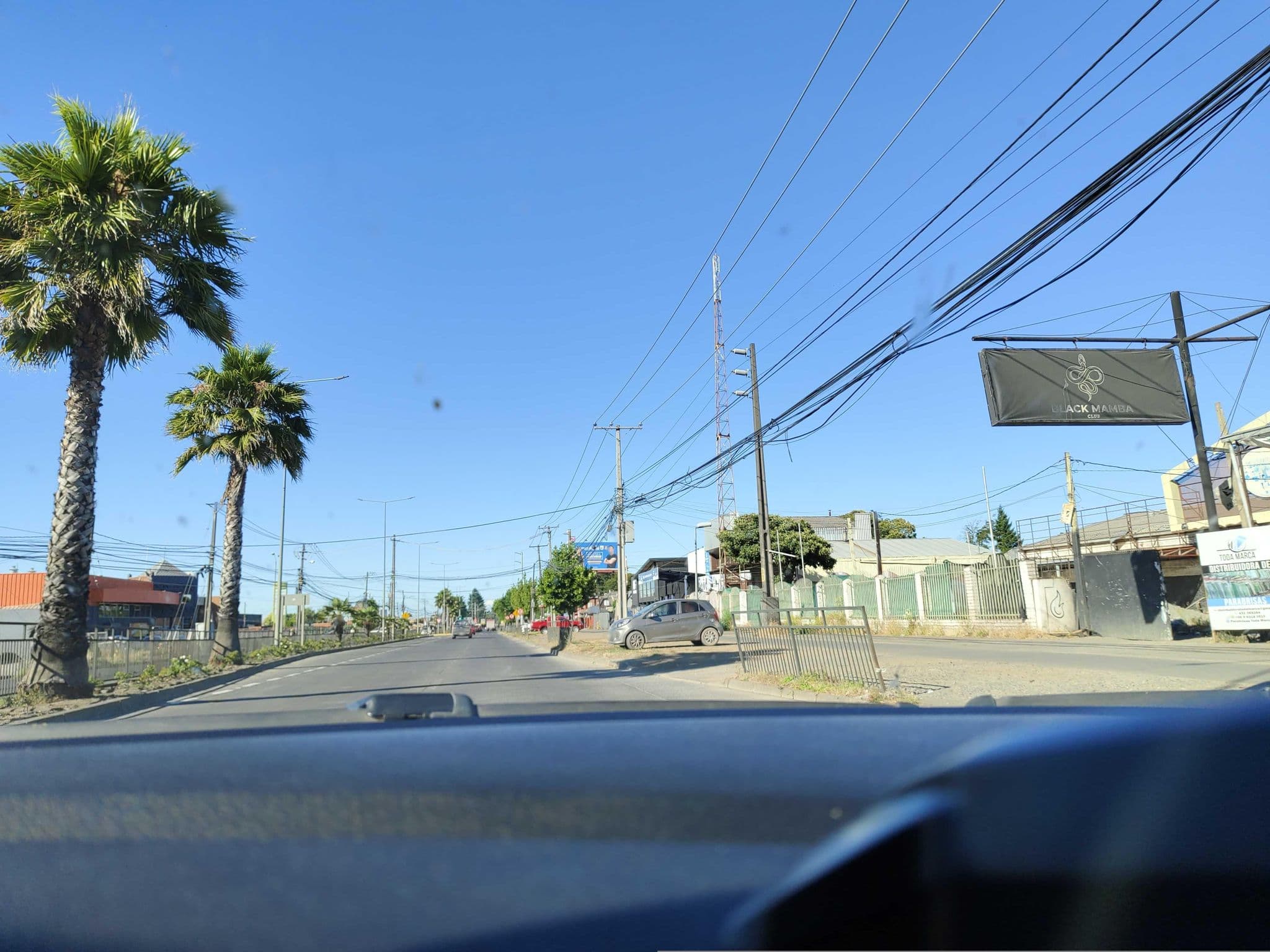 Street view near Hostal Pizani, Los Ángeles — © Kaart_Local (CC BY-SA · Mapillary)