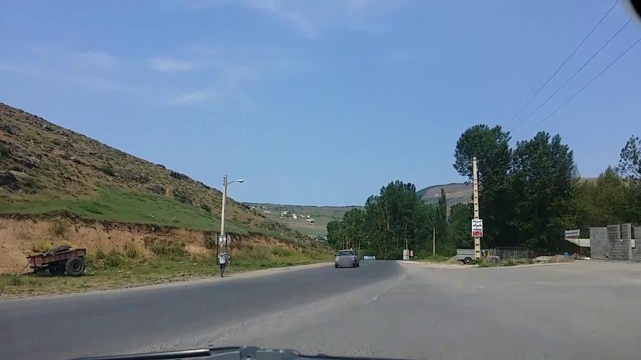 Street view near مجموعه گردشگری و هتل سامان, Kalārdasht — © pilsa (CC BY-SA · Mapillary)