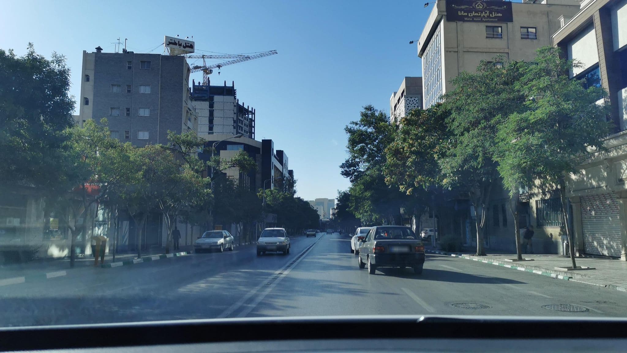 Street view near Hotel Pasdaran, Mashhad — © kesler (CC BY-SA · Mapillary)