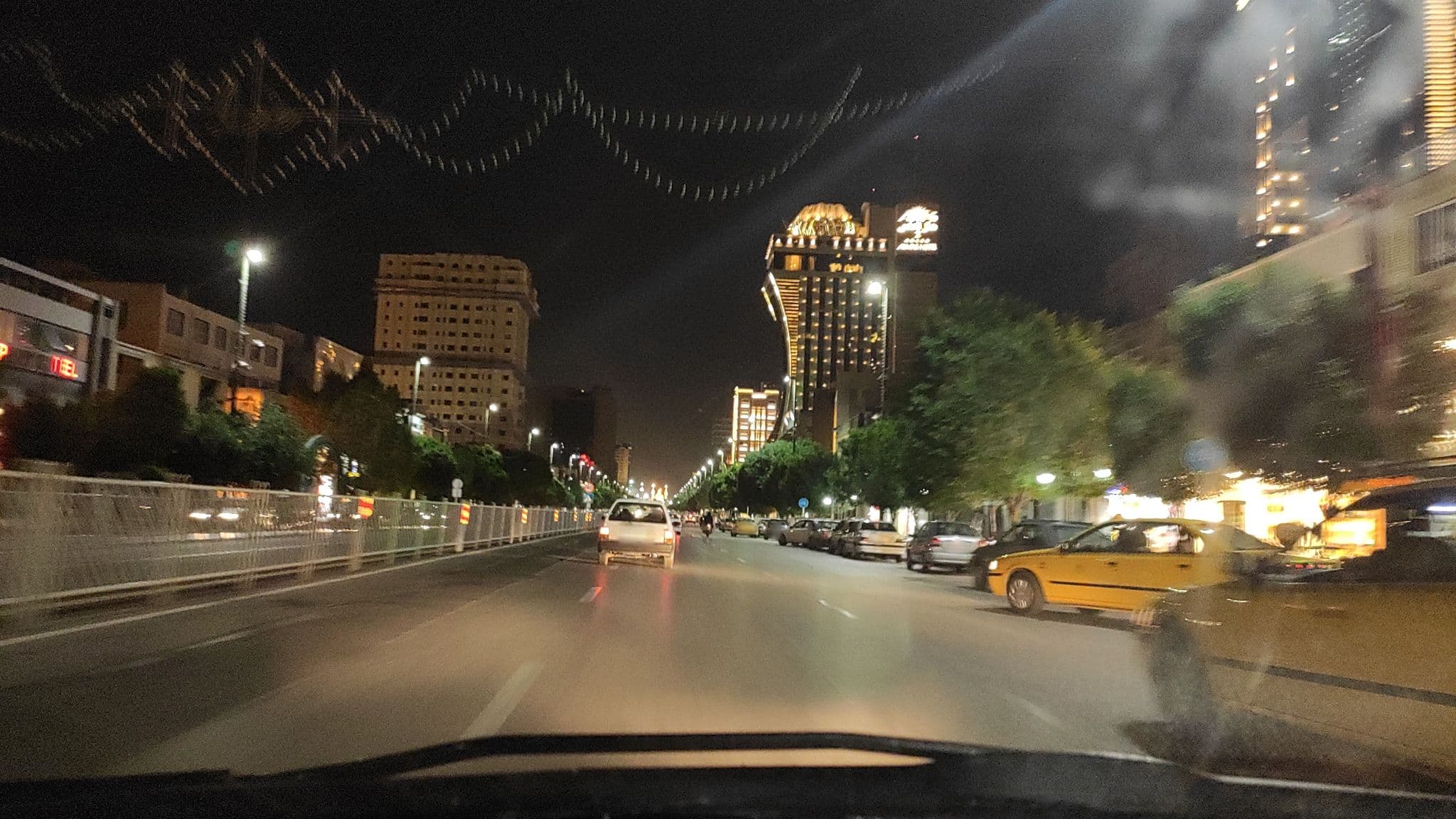 Street view near هتل شایگان, Mashhad — © hota (CC BY-SA · Mapillary)