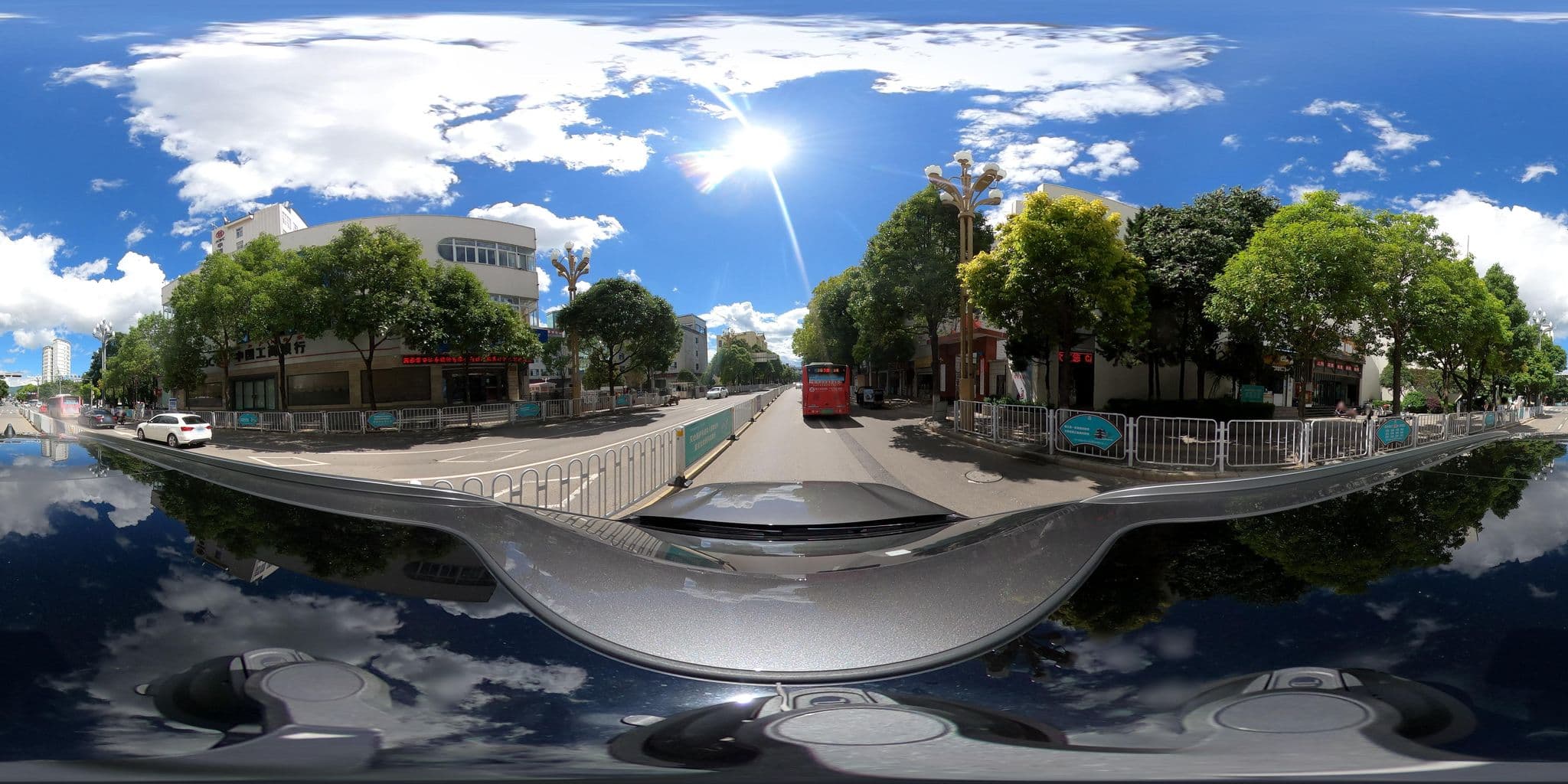 Street view near 藍天賓館, Lijiang — © adirricor (CC BY-SA · Mapillary)