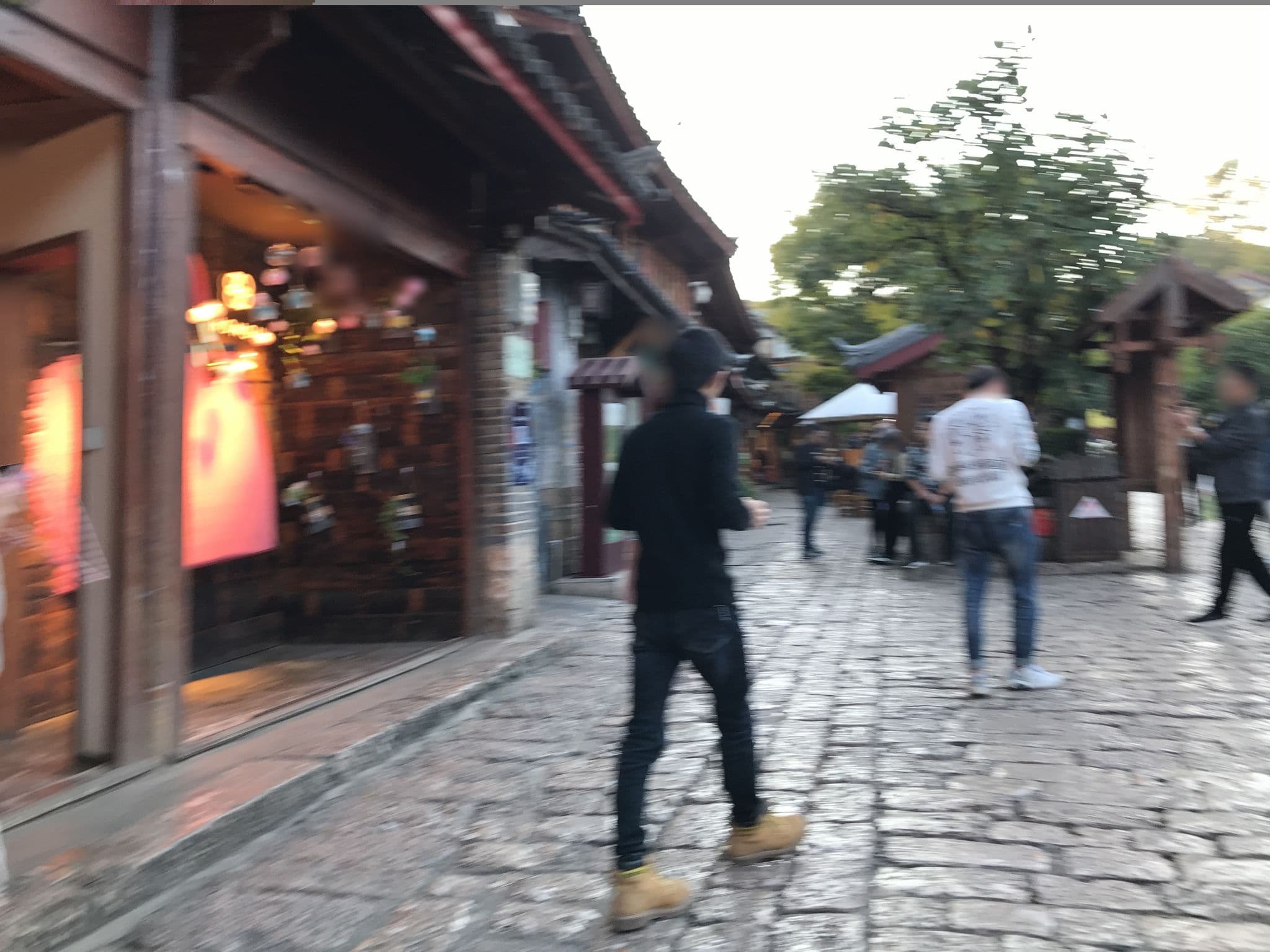 Street view near 丽江吉祥观景客栈, Lijiang — © tao (CC BY-SA · Mapillary)