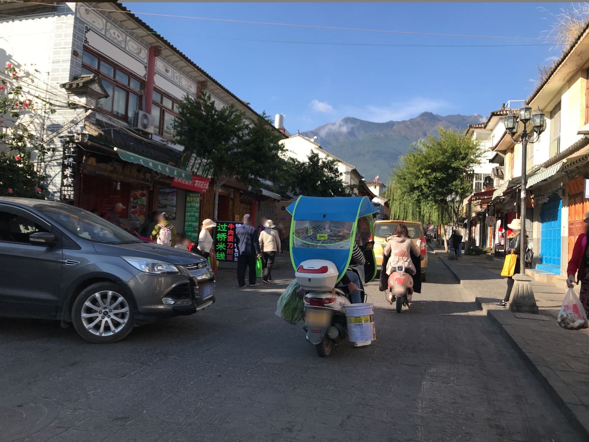 Street view near Four Seasons Hostel-Dali, Dali Old Town — © tao (CC BY-SA · Mapillary)