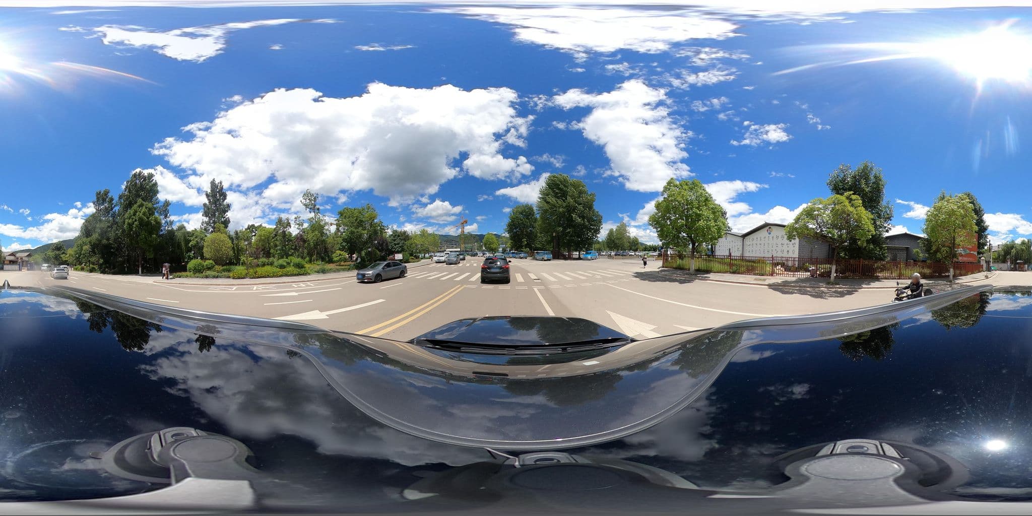 Street view near 束河南陌客栈, Lijiang — © adirricor (CC BY-SA · Mapillary)