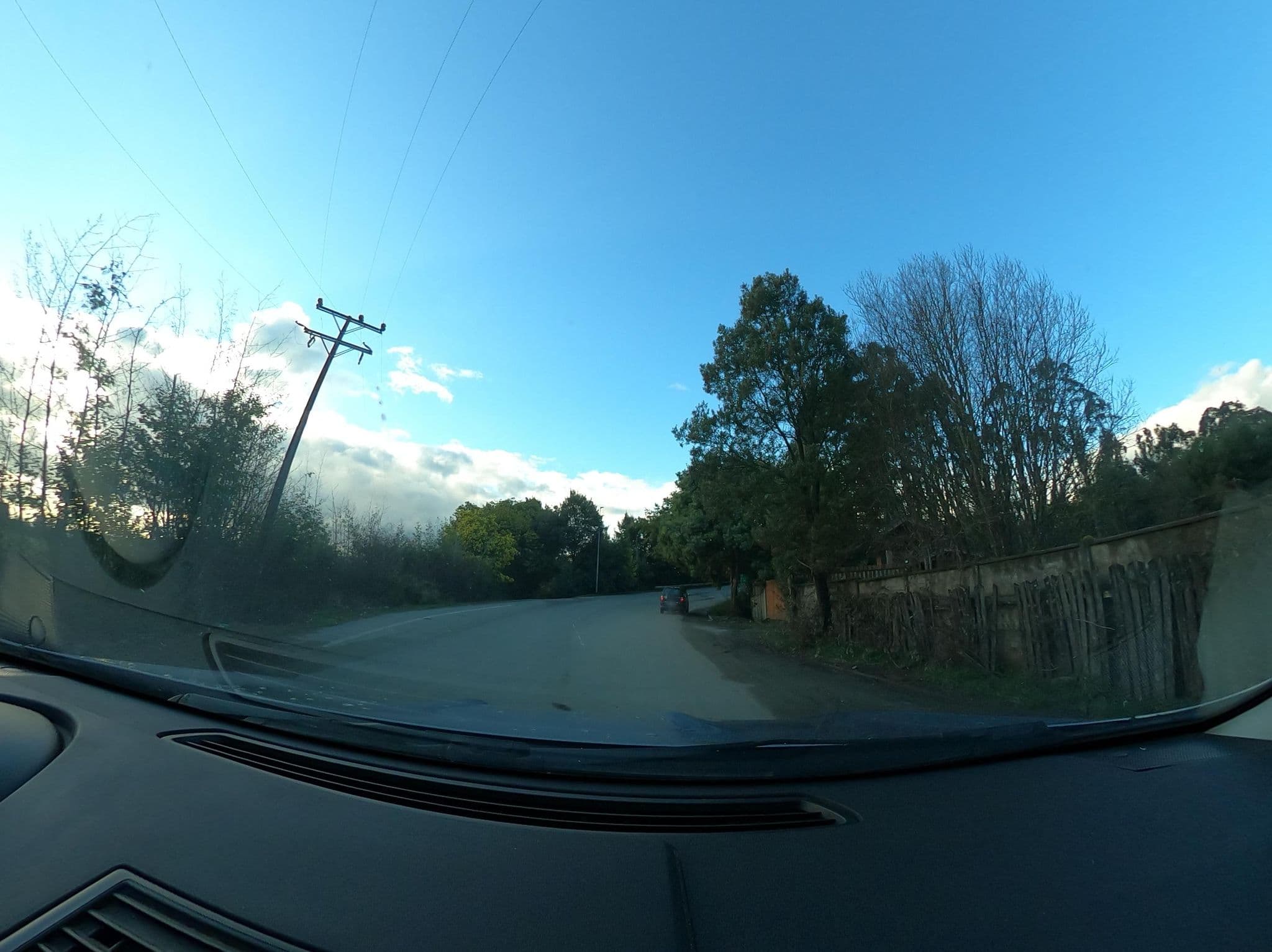 Street view near Cabañas Tomén, Los Lagos — © felipeeugenio (CC BY-SA · Mapillary)