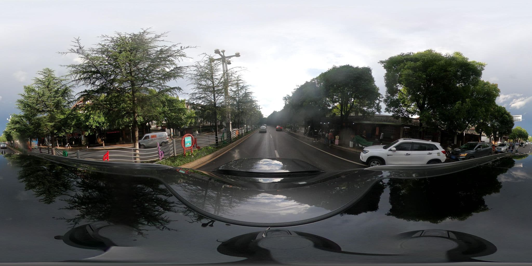 Street view near Lijiang Woodenman Inn | 丽江木头人客栈, Lijiang — © adirricor (CC BY-SA · Mapillary)