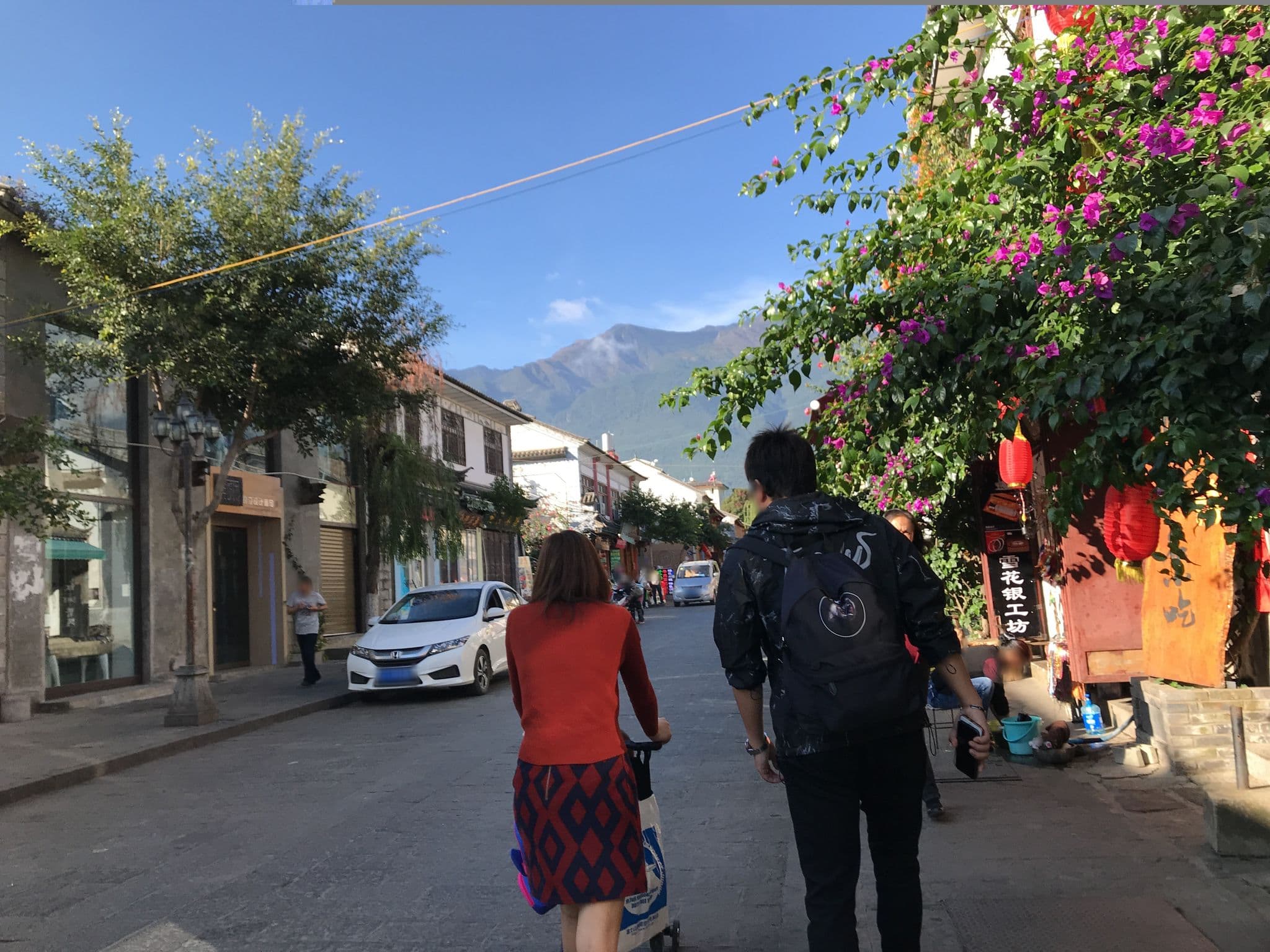 Street view near 猫猫果, Dali Old Town — © tao (CC BY-SA · Mapillary)