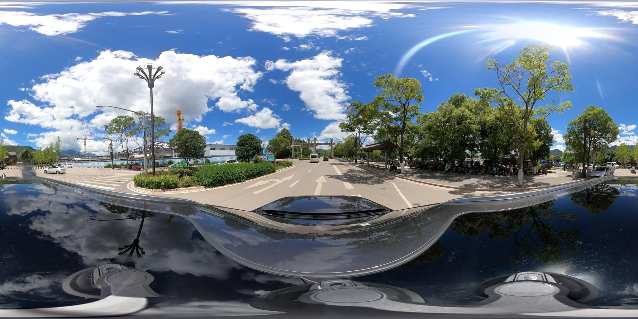 Street view near 丽江束河在今后客栈, Lijiang — © adirricor (CC BY-SA · Mapillary)