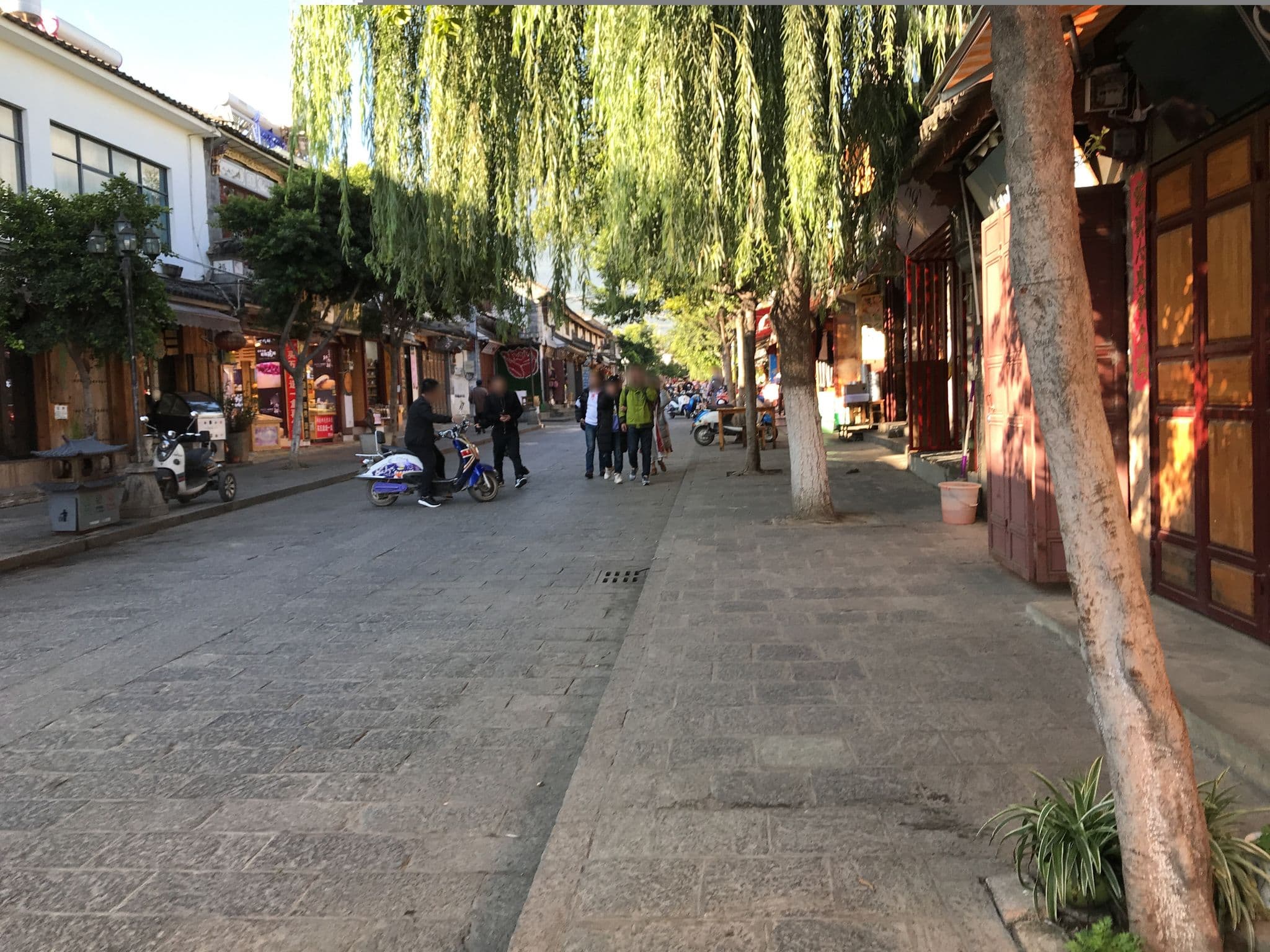 Street view near 如院ke zhan, Dali Old Town — © tao (CC BY-SA · Mapillary)