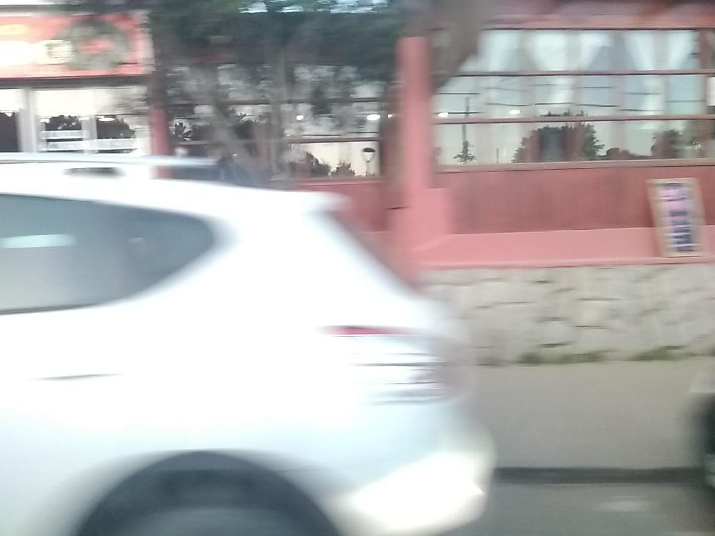 Street view near Cabañas Cevallos, El Tabo — © ariellopez (CC BY-SA · Mapillary)
