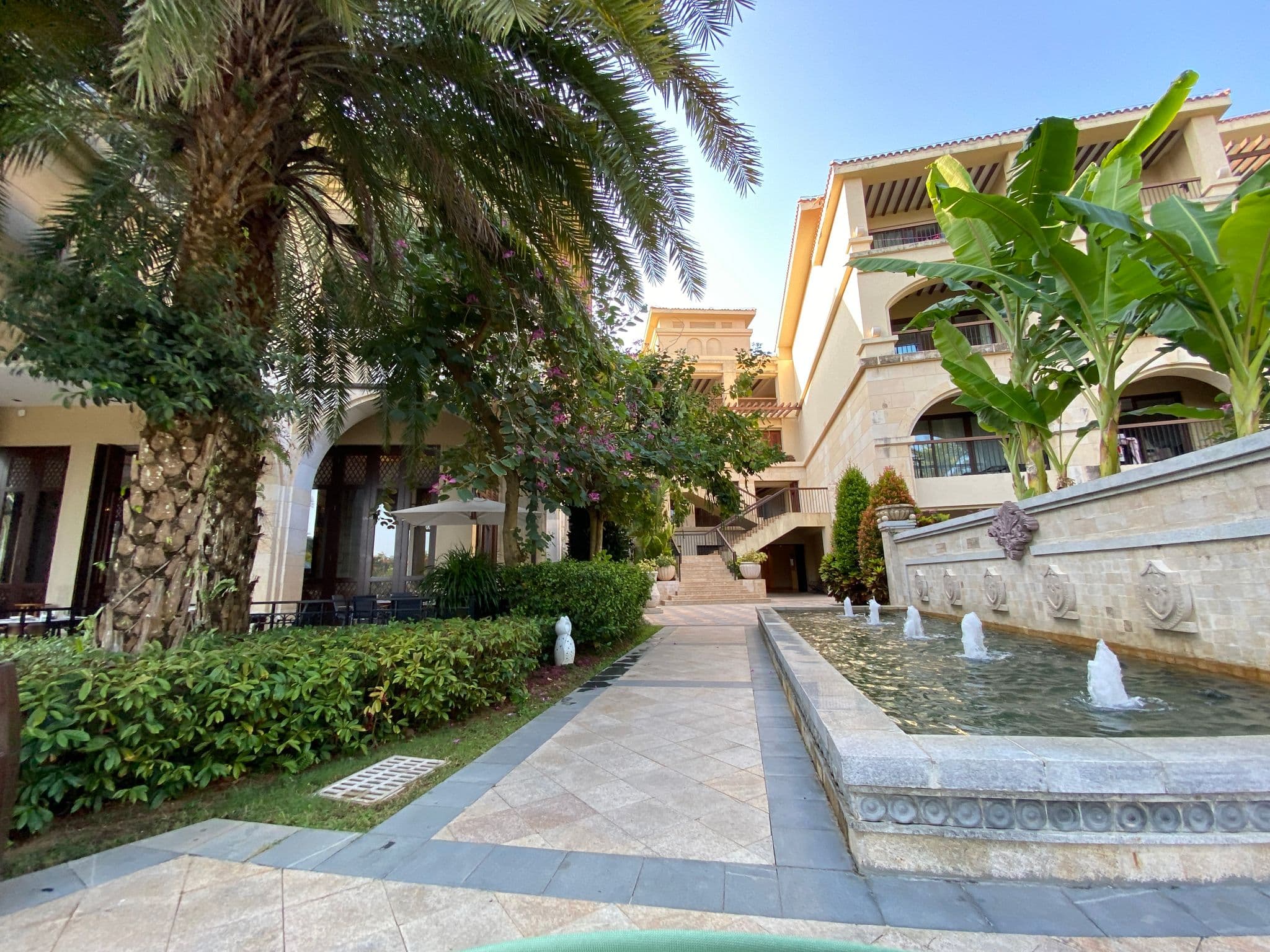 Street view near The Royal Begonia, Sanya, Sanya — © adirricor (CC BY-SA · Mapillary)