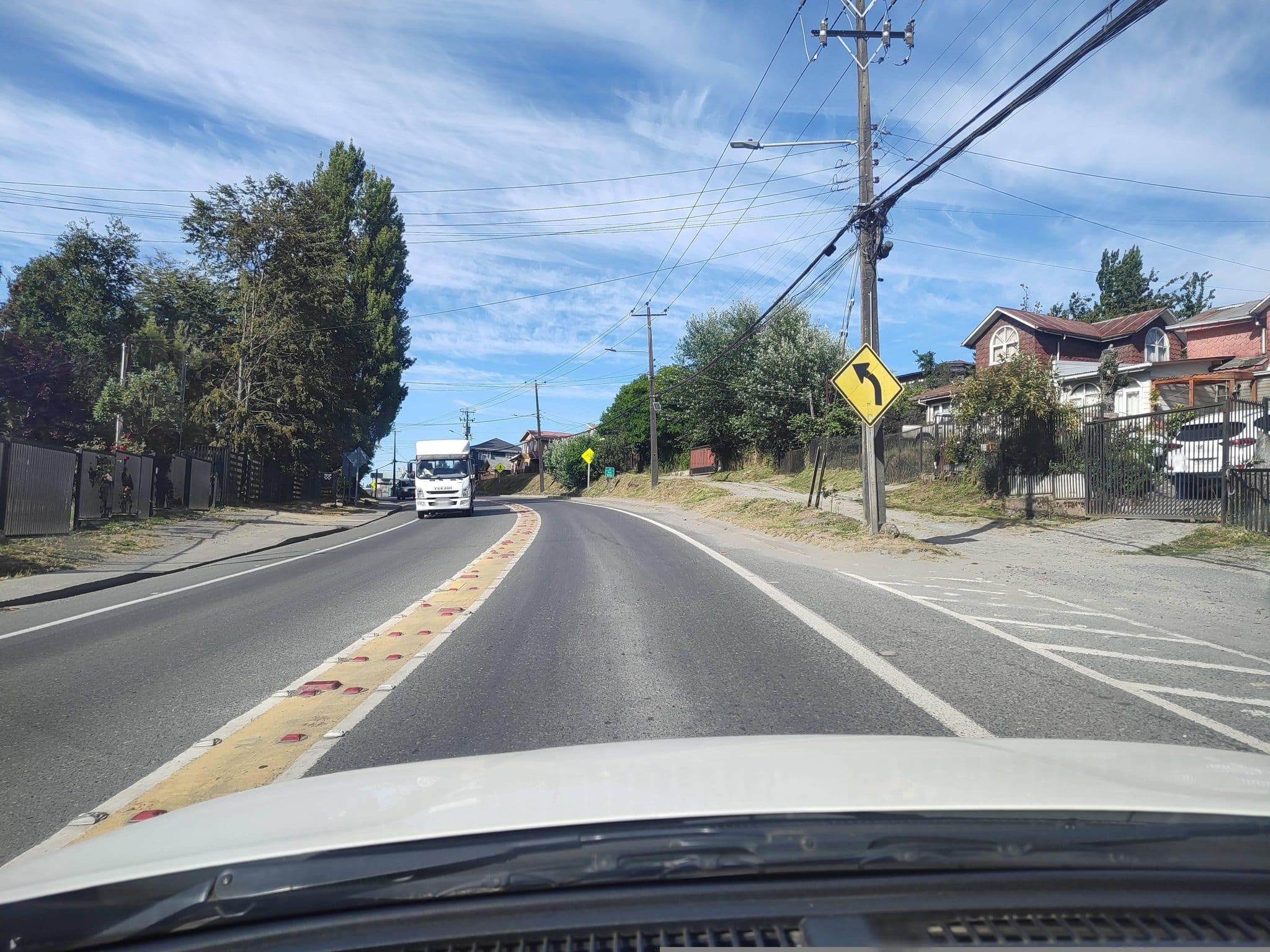 Street view near Nercon, Castro — © andresduhour (CC BY-SA · Mapillary)