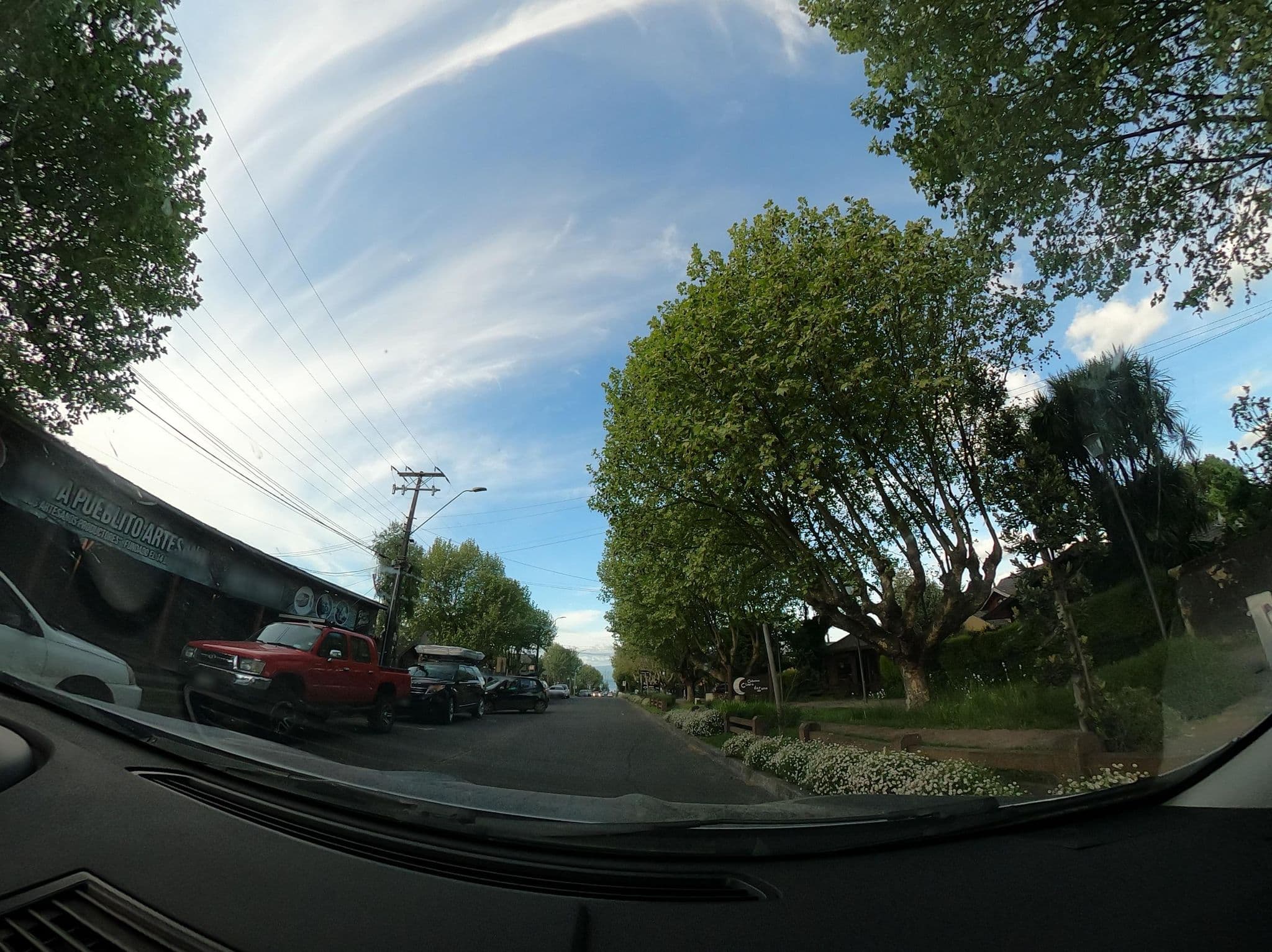 Street view near Claro de Luna, Villarrica — © felipeeugenio (CC BY-SA · Mapillary)