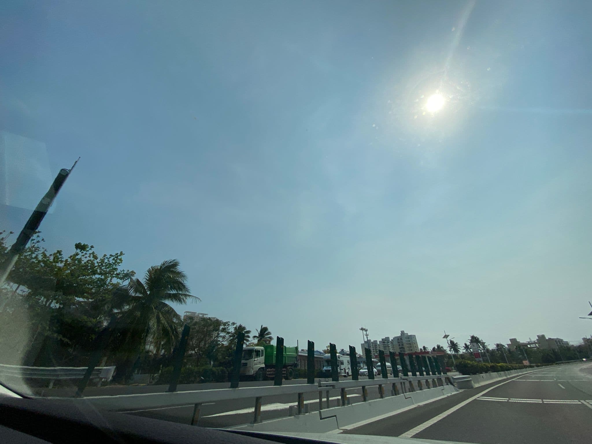 Street view near Badminton Hotel 5*, Baocheng — © adirricor (CC BY-SA · Mapillary)