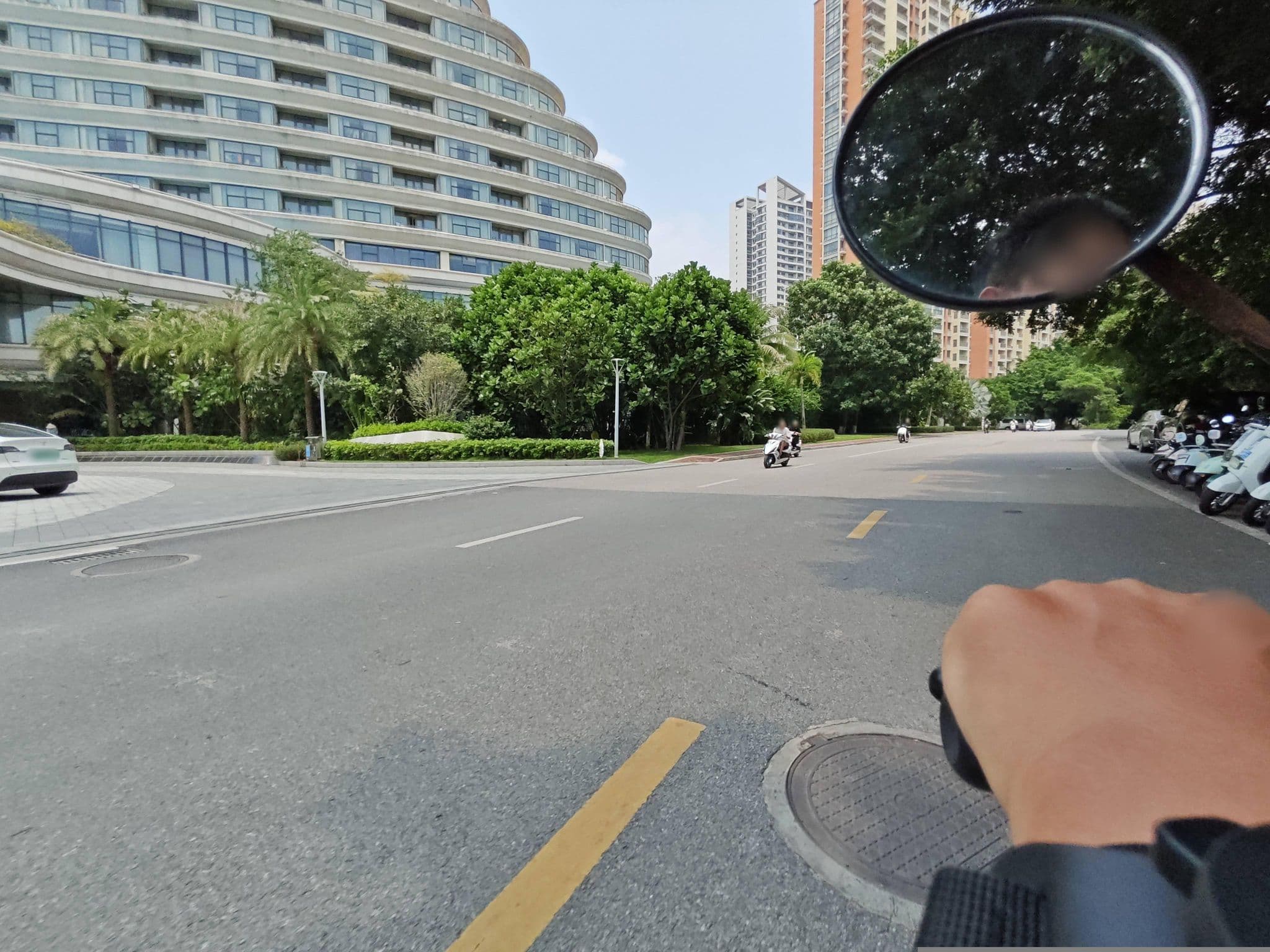Street view near 北海银滩鸿云酒店, Beihai — © xbd (CC BY-SA · Mapillary)