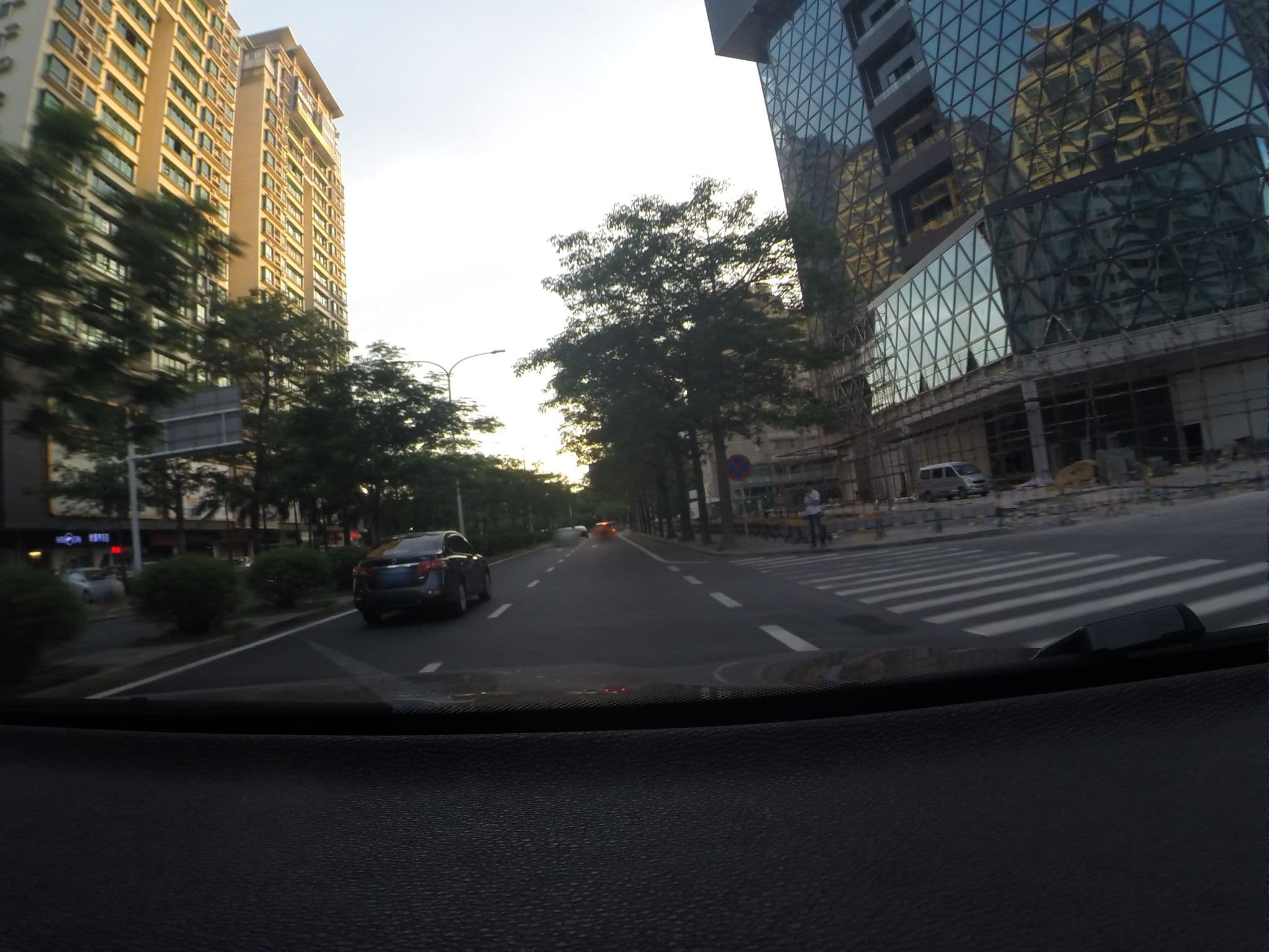 Street view near 7天连锁酒店(香洲店), Zhuhai — © craig_taverner (CC BY-SA · Mapillary)