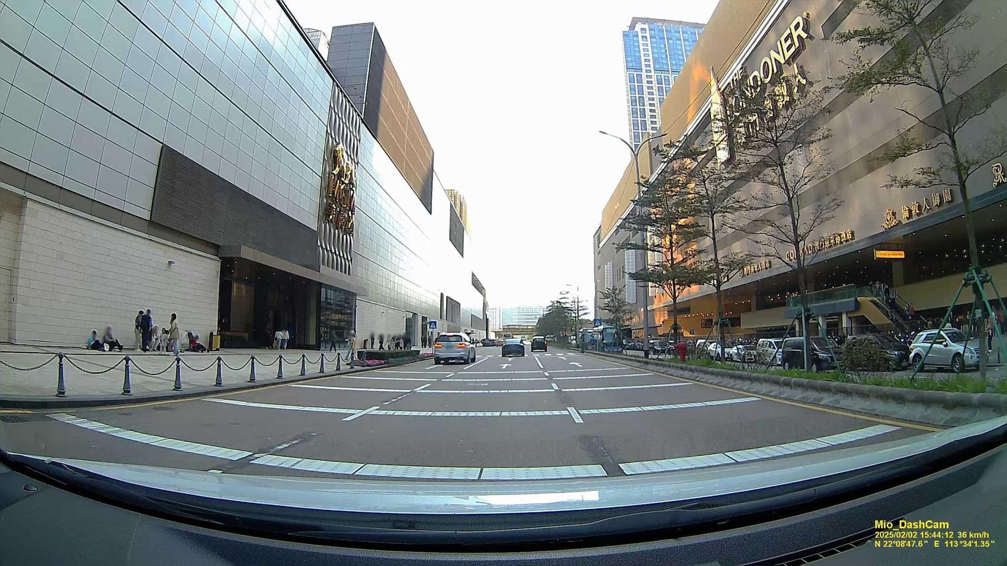 Street view near Sheraton-front office, São Lourenço — © hcyen (CC BY-SA · Mapillary)