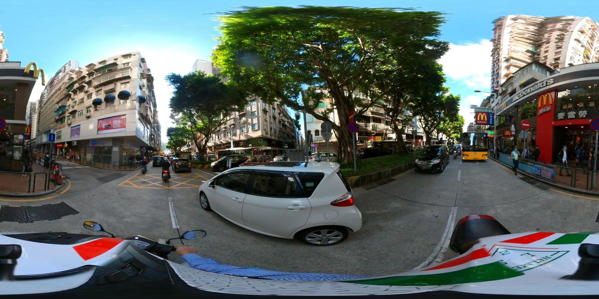 Street view near Costa Villa, São Lázaro — © joaocsampayo (CC BY-SA · Mapillary)