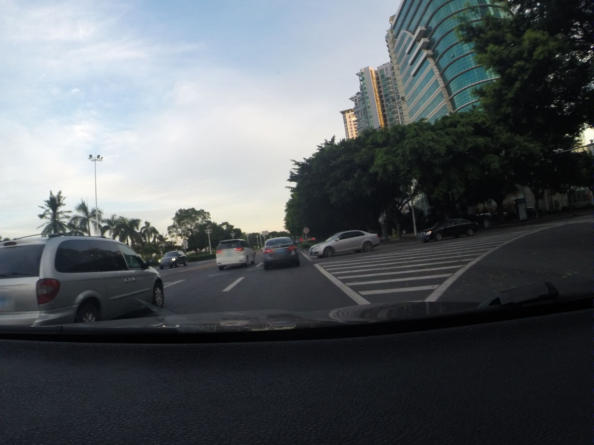 Street view near 锦江之星 Jin Jiang Inn, Zhuhai — © craig_taverner (CC BY-SA · Mapillary)