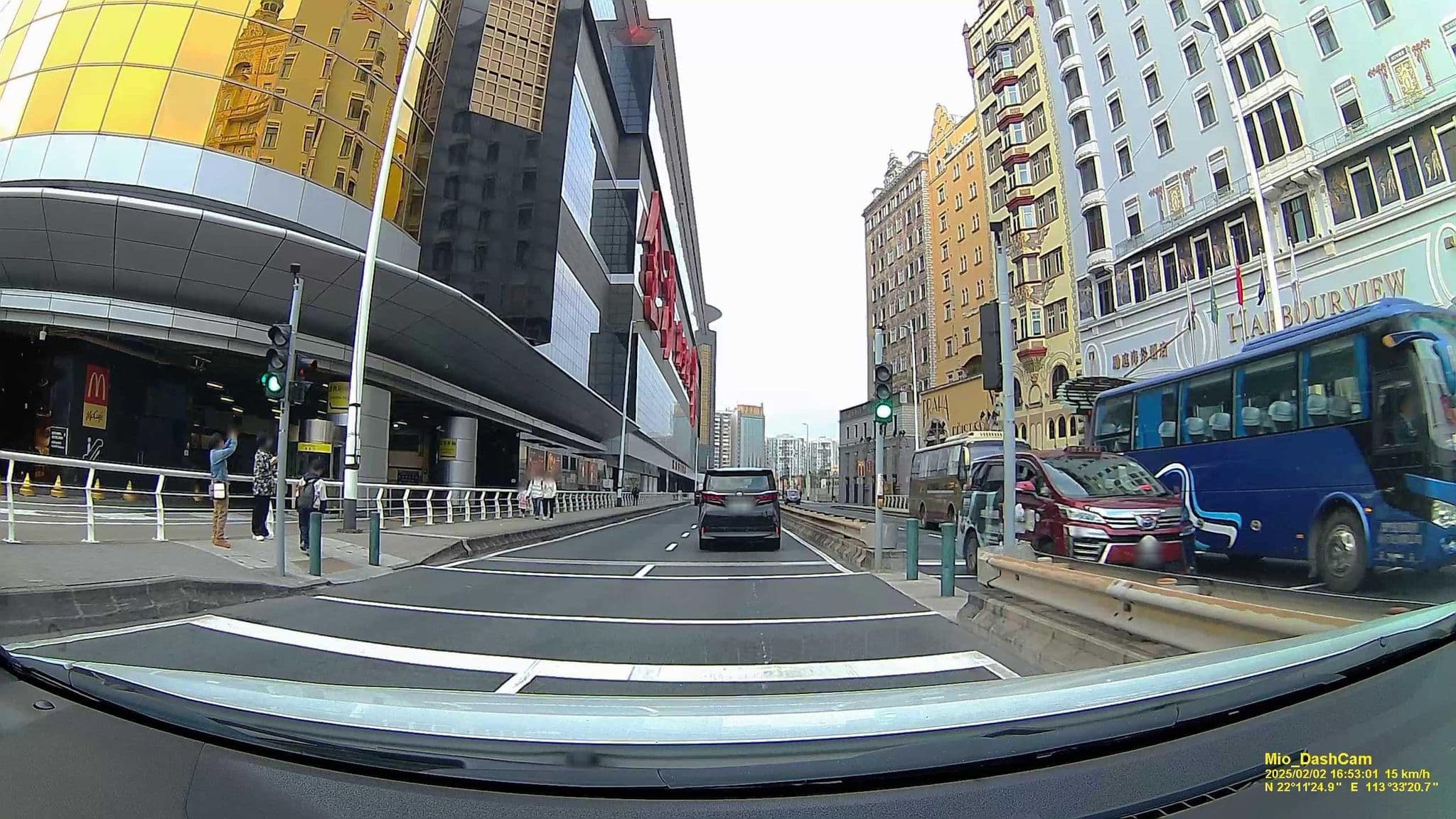 Street view near Harbourview Hotel 勵庭海景酒店, São Lázaro — © hcyen (CC BY-SA · Mapillary)
