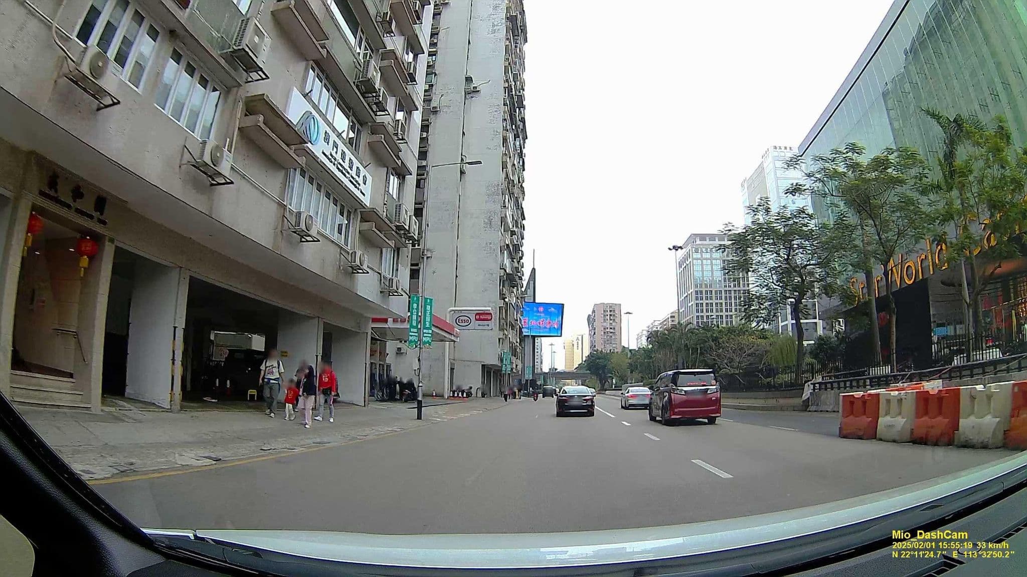 Street view near StarWorld Macau 星際酒店, São Lázaro — © hcyen (CC BY-SA · Mapillary)