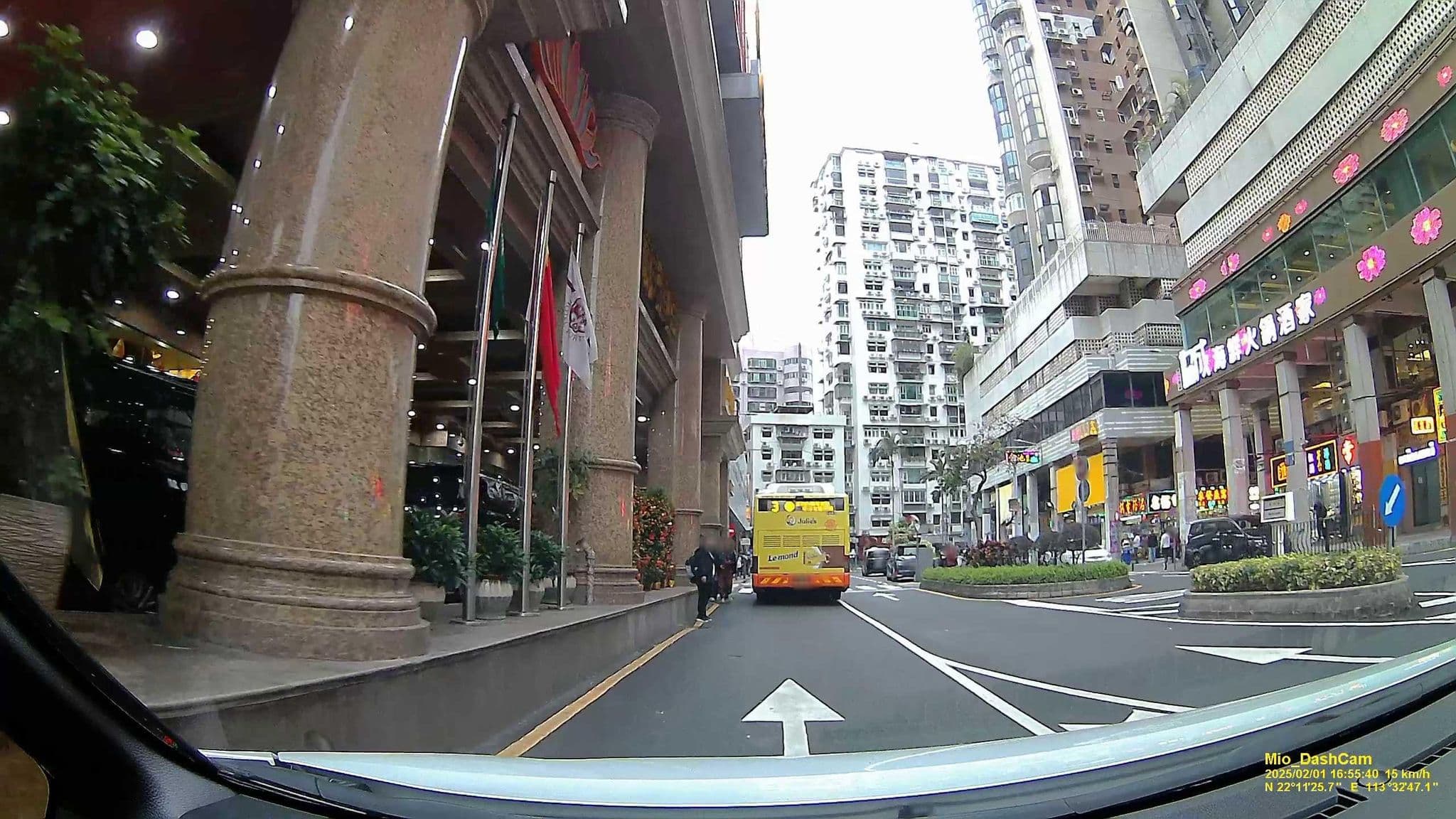 Street view near 財神酒店, São Lázaro — © hcyen (CC BY-SA · Mapillary)