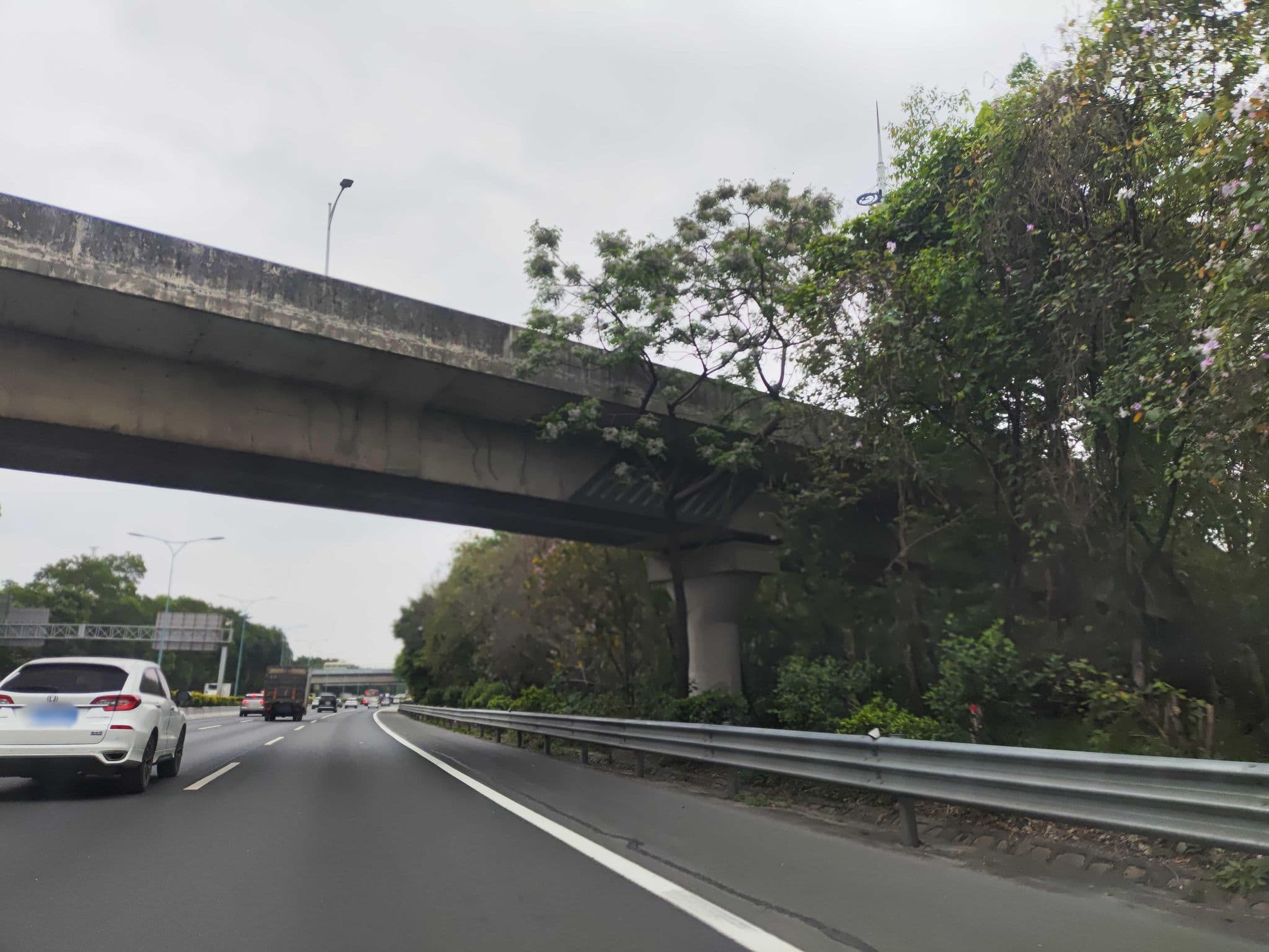 Street view near 7天连锁酒店, Dasha — © Segment3464 (CC BY-SA · Mapillary)