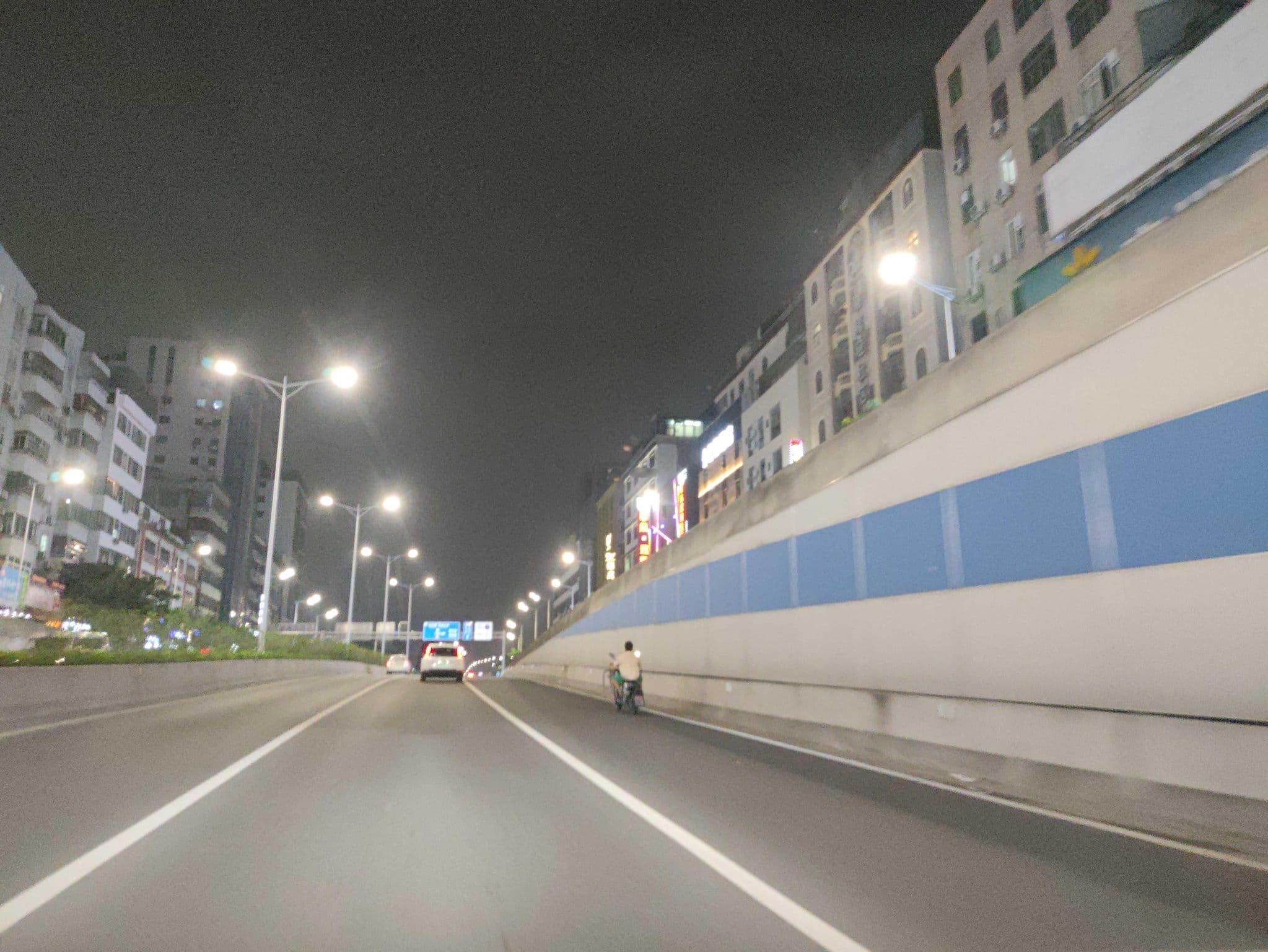 Street view near Hotel Sunday, Shiqiao — © Segment3464 (CC BY-SA · Mapillary)