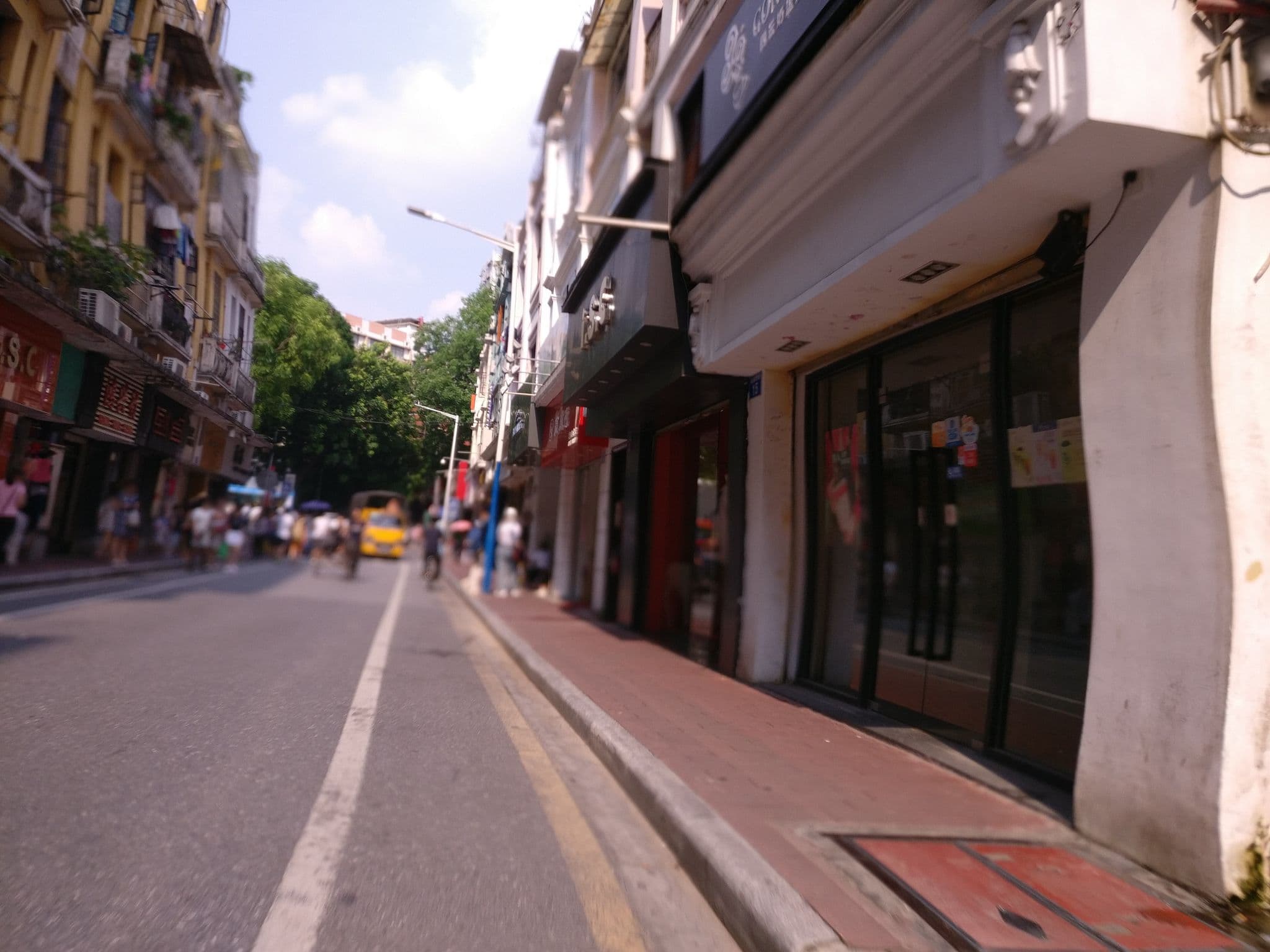 Street view near 如家酒店(东山口店), Guangzhou — © aleung (CC BY-SA · Mapillary)